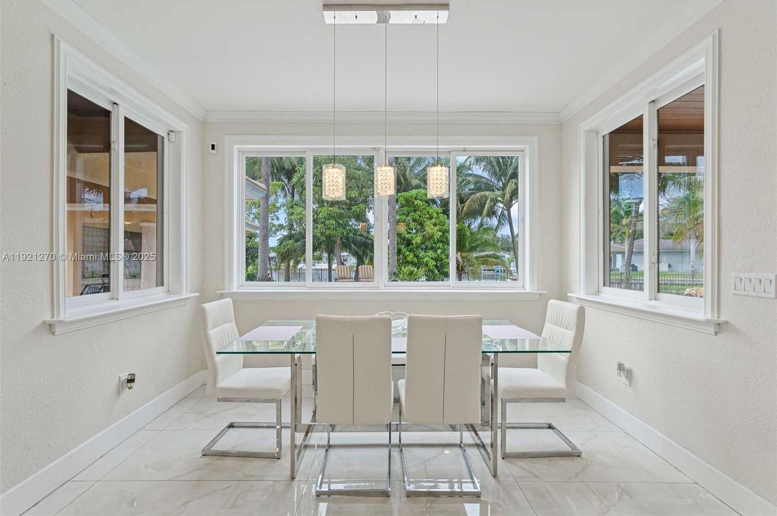 Small Image of 7225 GLENEAGLE DR, Miami Lakes Number 19