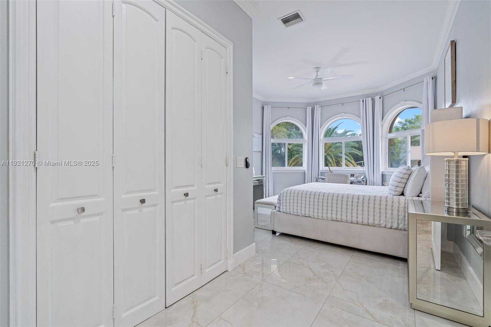 Small Image of 7225 GLENEAGLE DR, Miami Lakes Number 46