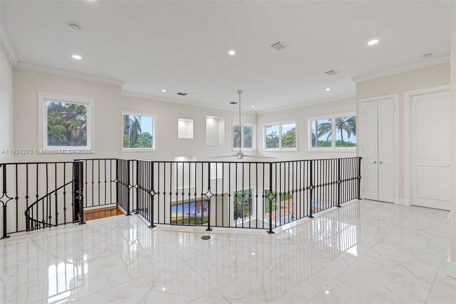 Small Image of 7225 GLENEAGLE DR, Miami Lakes Number 51