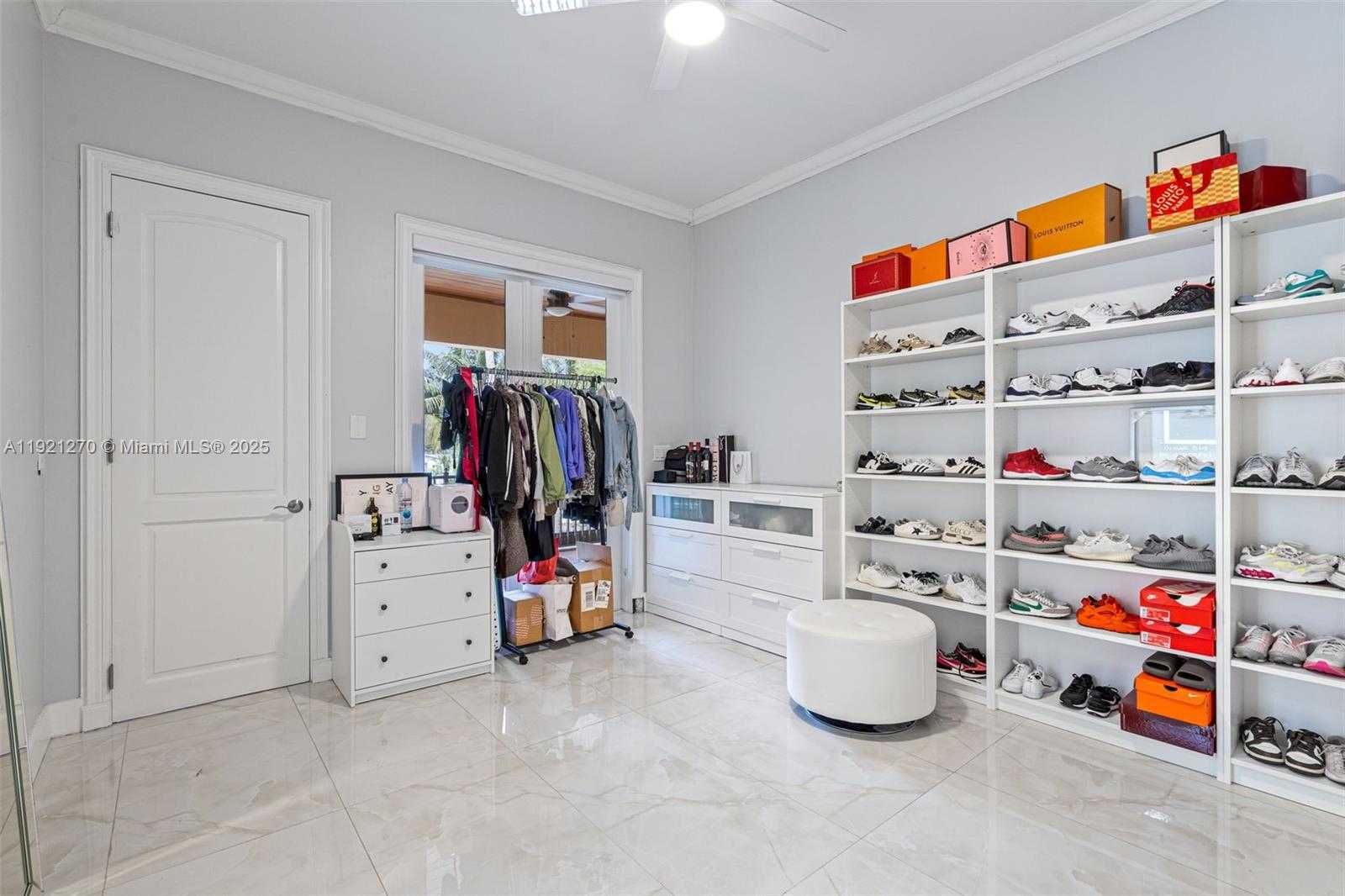 Small Image of 7225 GLENEAGLE DR, Miami Lakes Number 58