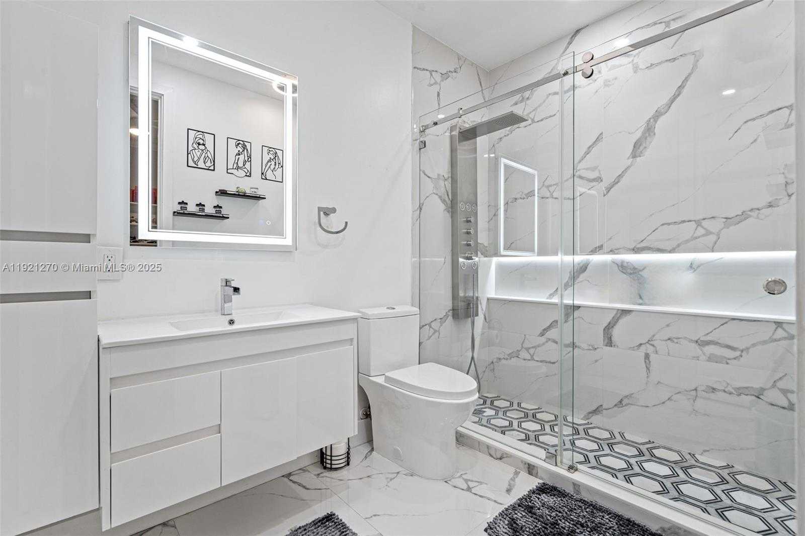 Small Image of 7225 GLENEAGLE DR, Miami Lakes Number 60