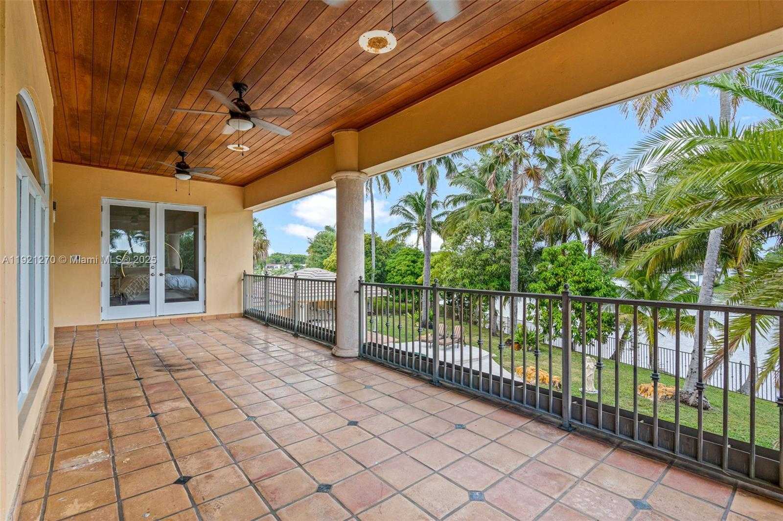 Small Image of 7225 GLENEAGLE DR, Miami Lakes Number 62