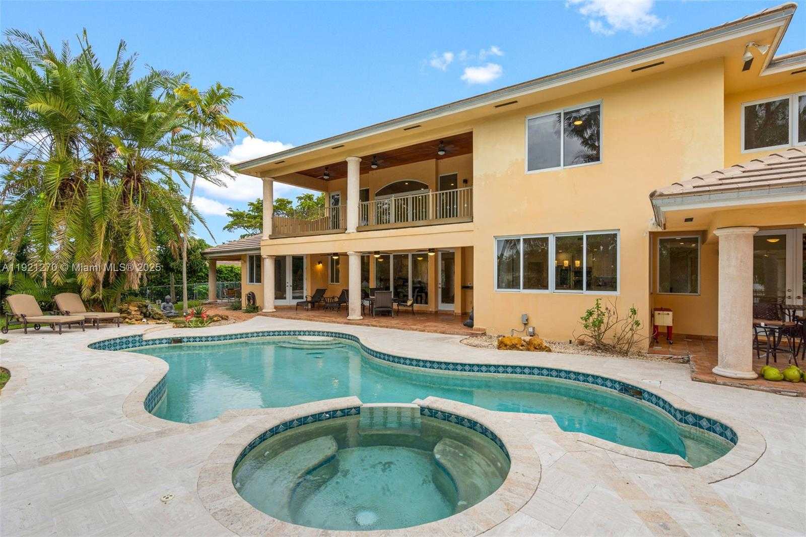 Small Image of 7225 GLENEAGLE DR, Miami Lakes Number 71