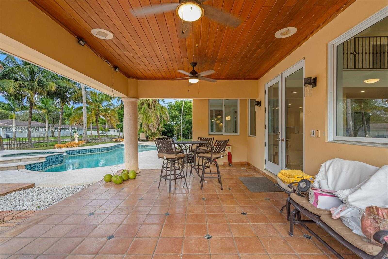Small Image of 7225 GLENEAGLE DR, Miami Lakes Number 80