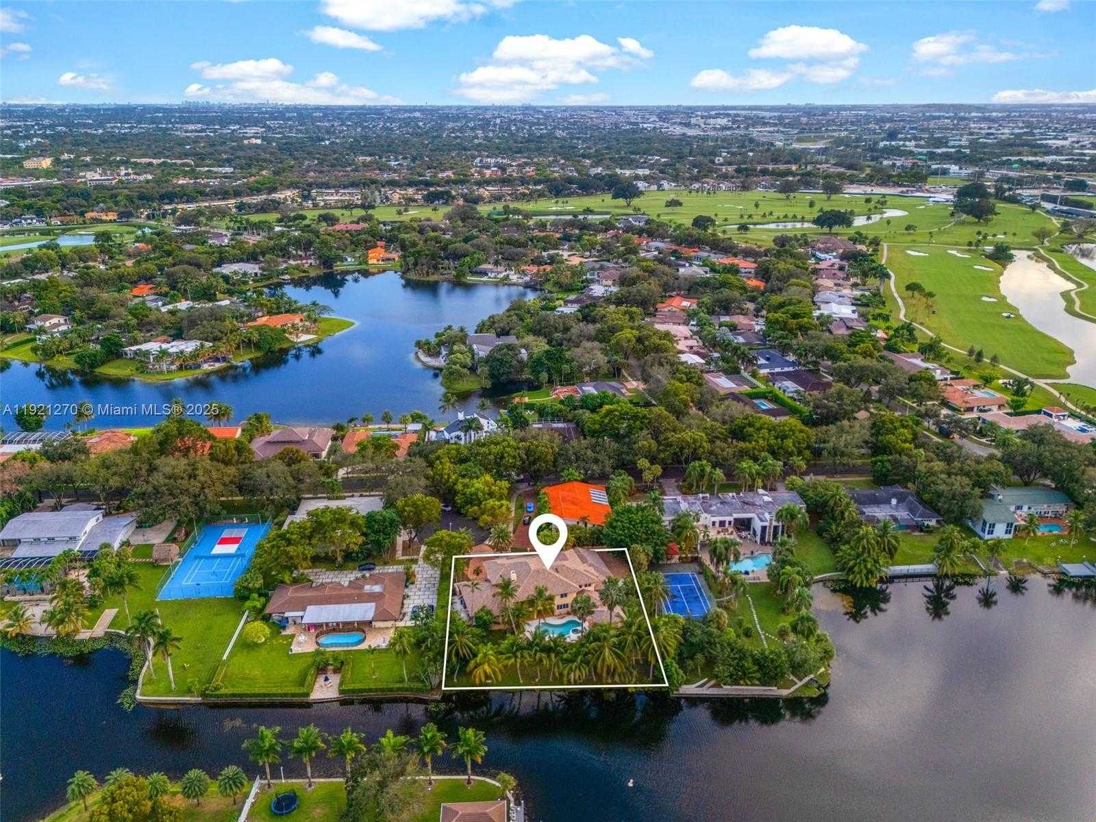 Small Image of 7225 GLENEAGLE DR, Miami Lakes Number 93