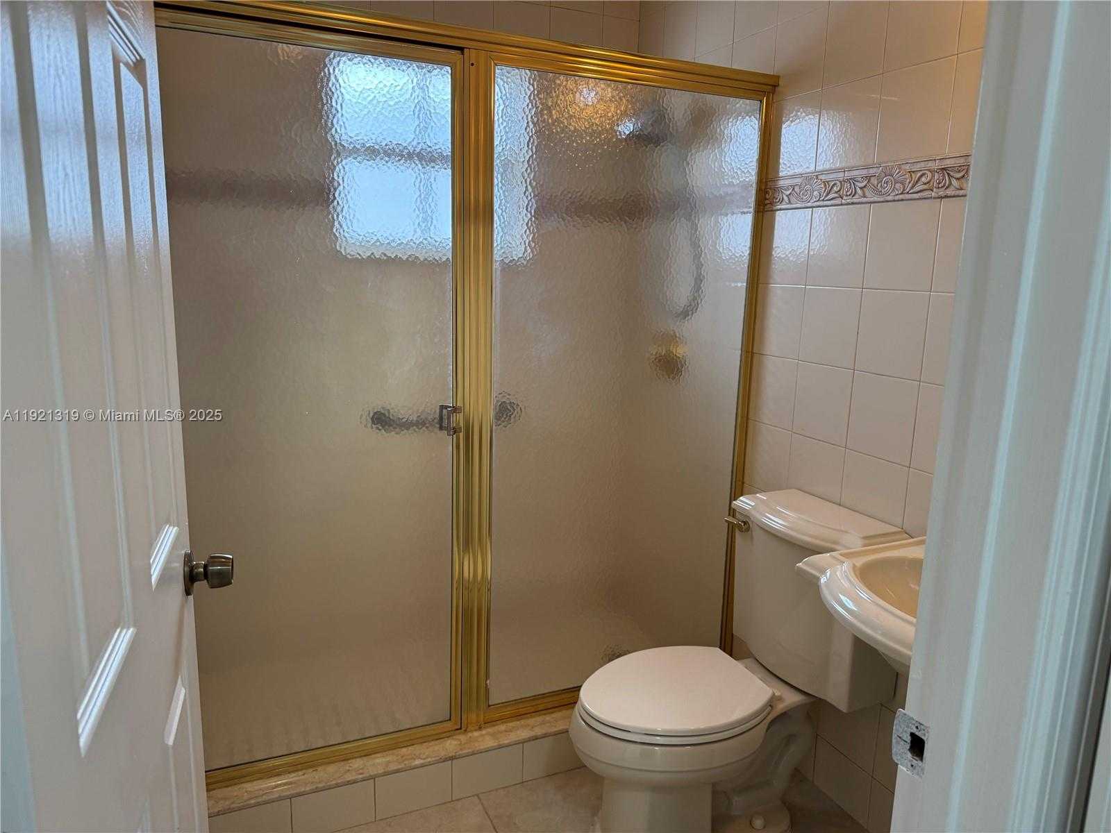 Small Image of 5332 SOUTH WEST 142ND PL, Miami Number 11