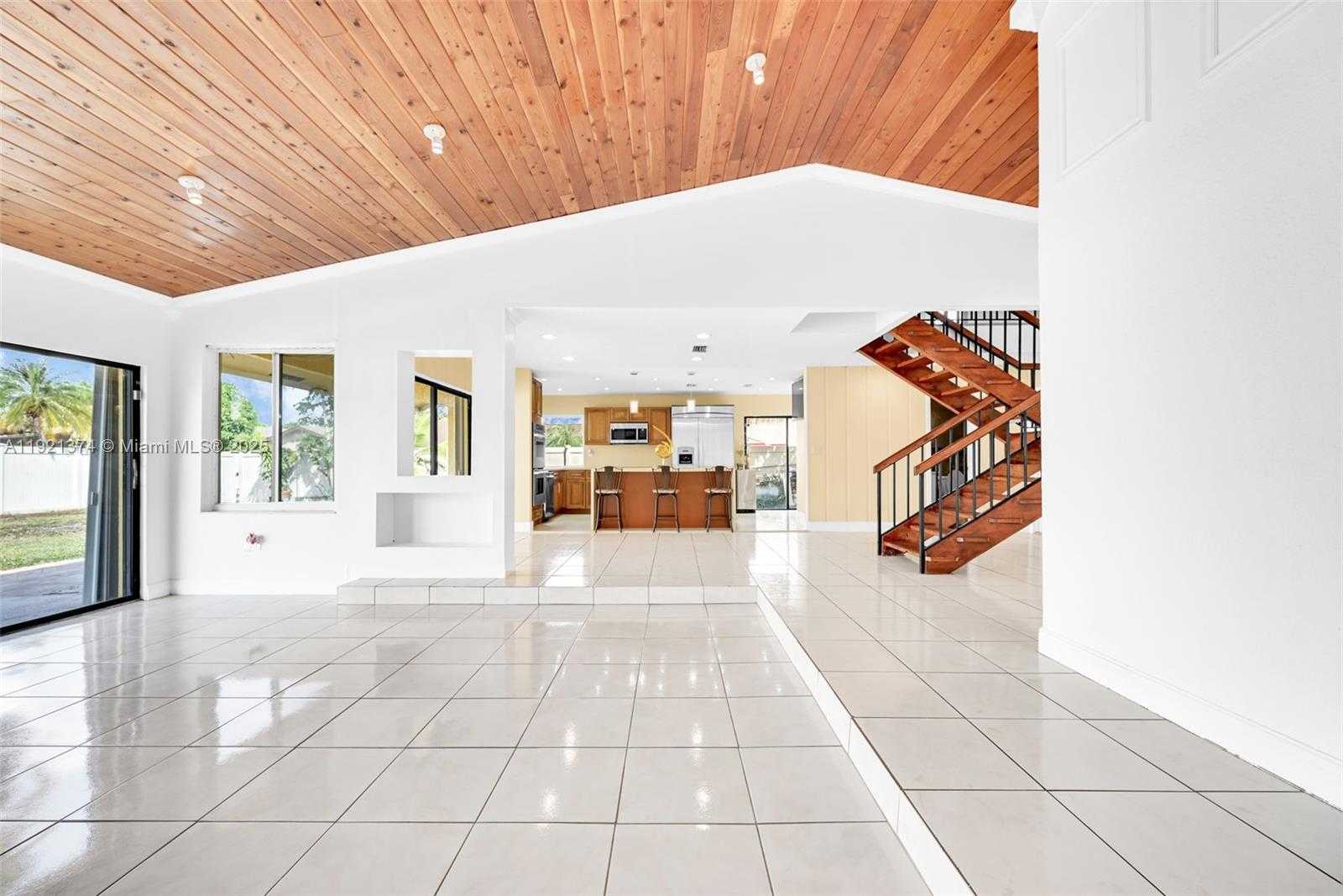 Small Image of Lauderhill Number 39