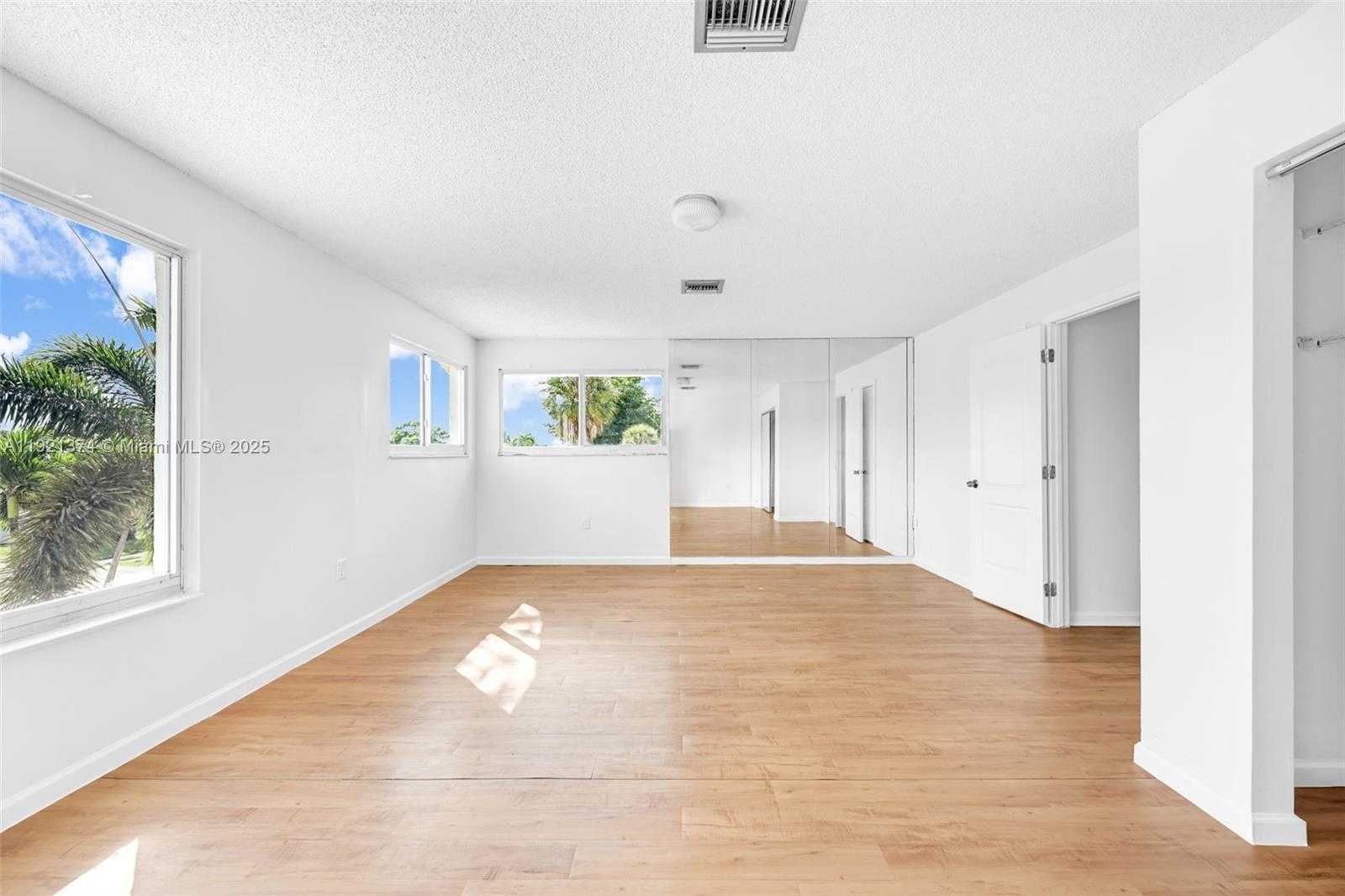 Small Image of Lauderhill Number 47