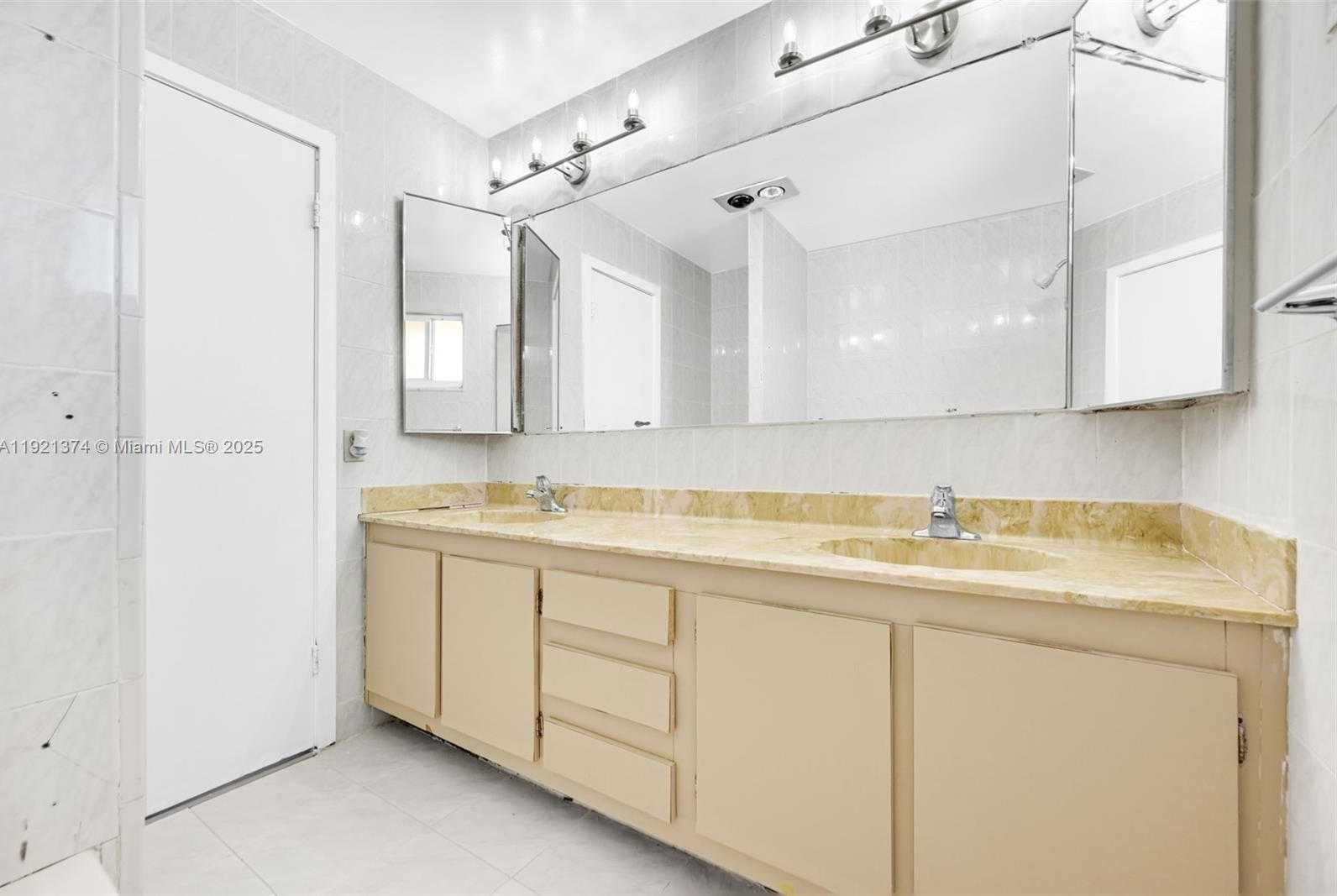 Small Image of Lauderhill Number 56