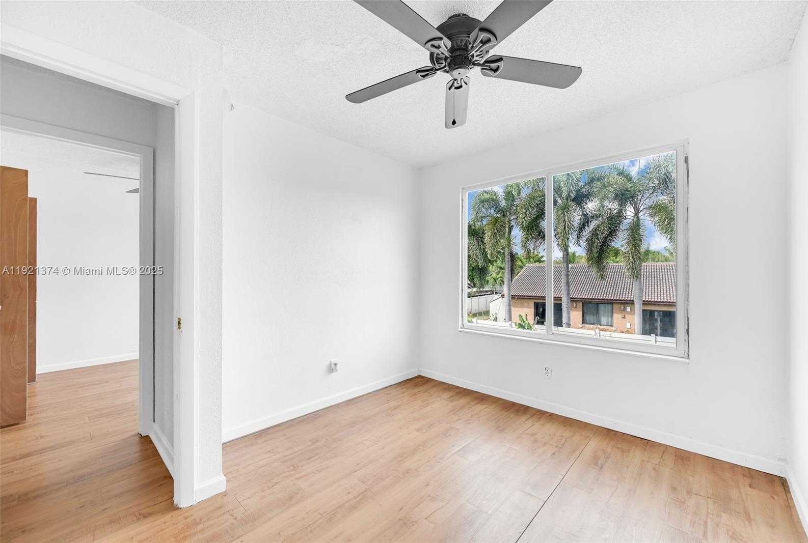 Small Image of Lauderhill Number 61