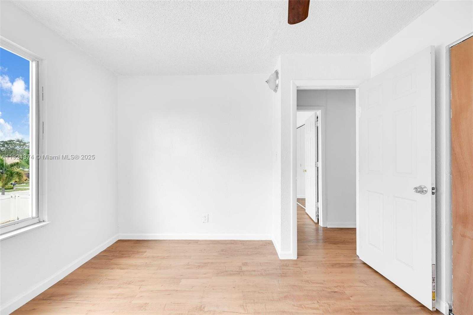 Small Image of Lauderhill Number 65