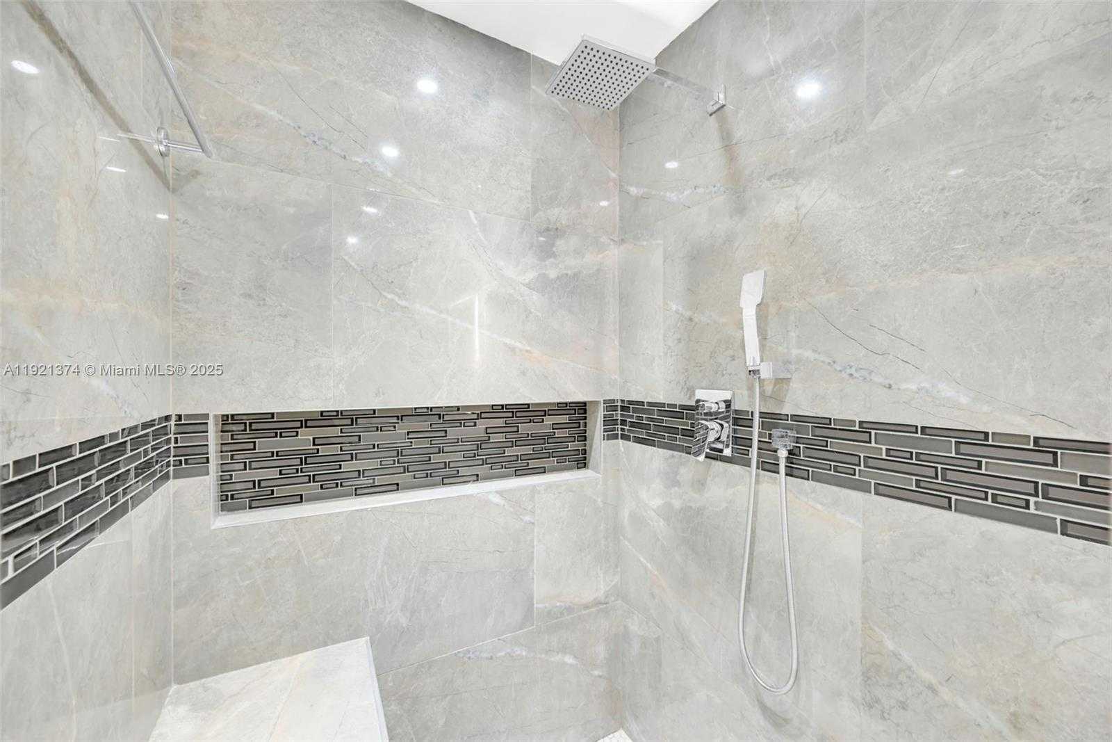 Small Image of Lauderhill Number 68