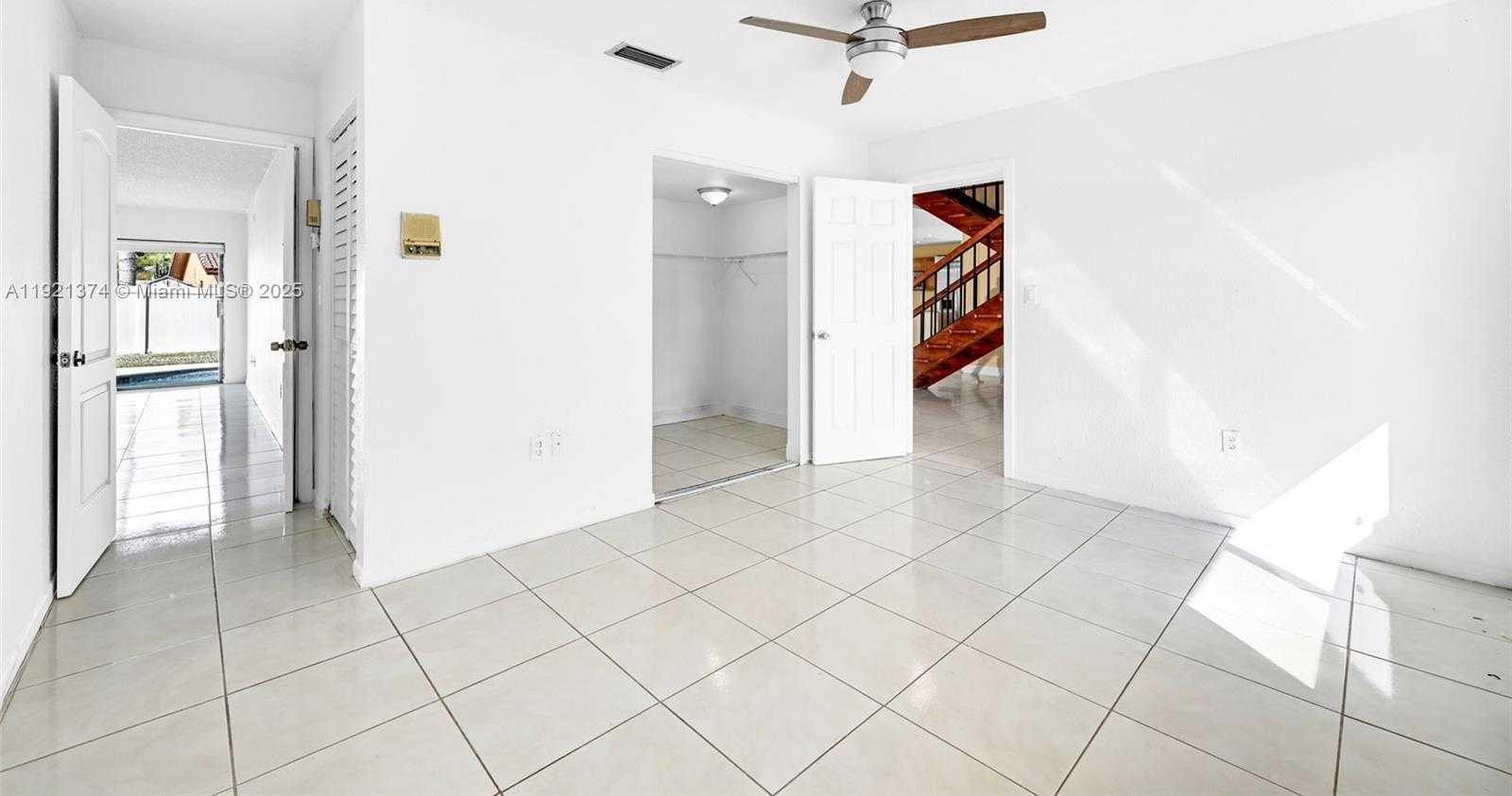 Small Image of Lauderhill Number 72