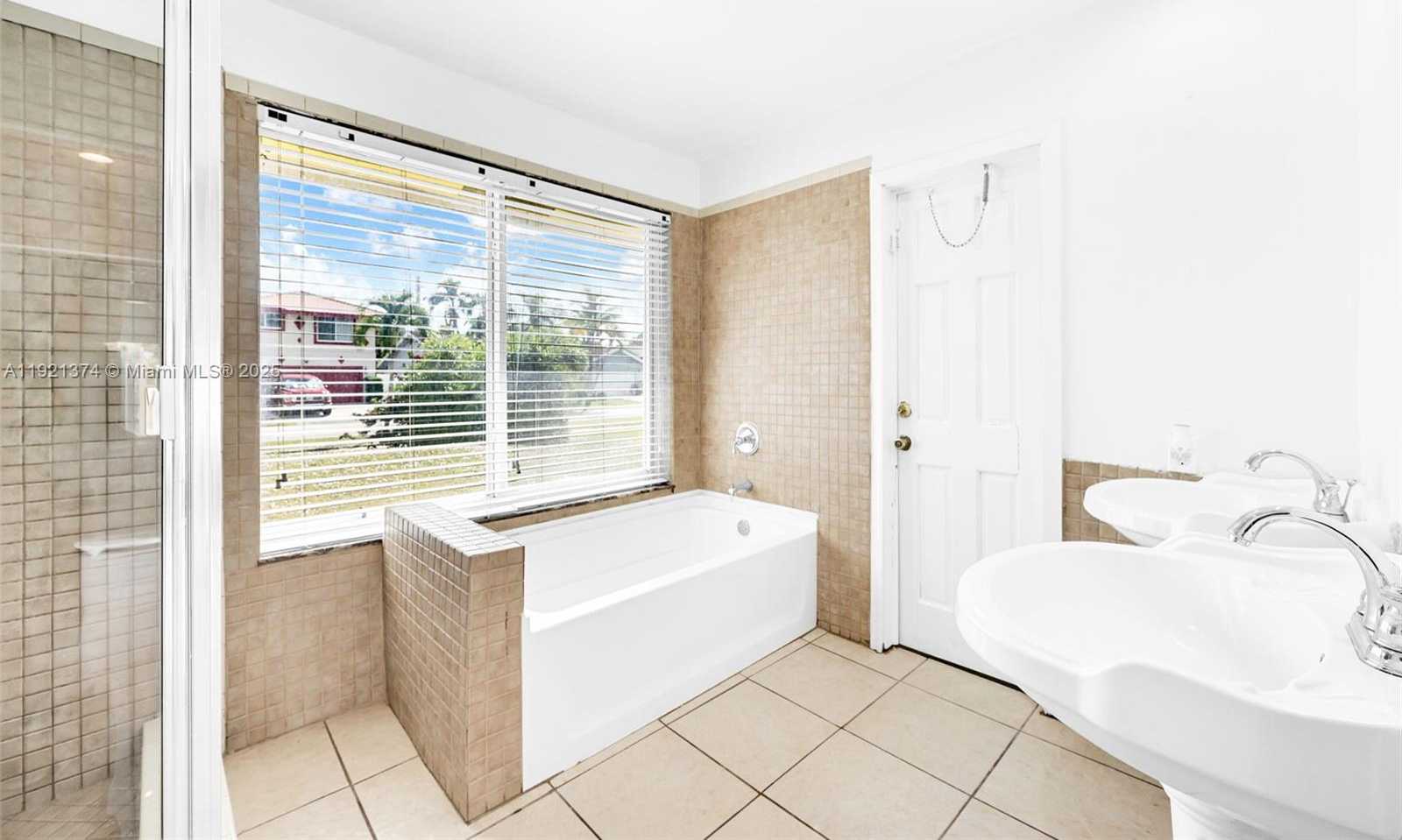 Small Image of Lauderhill Number 81