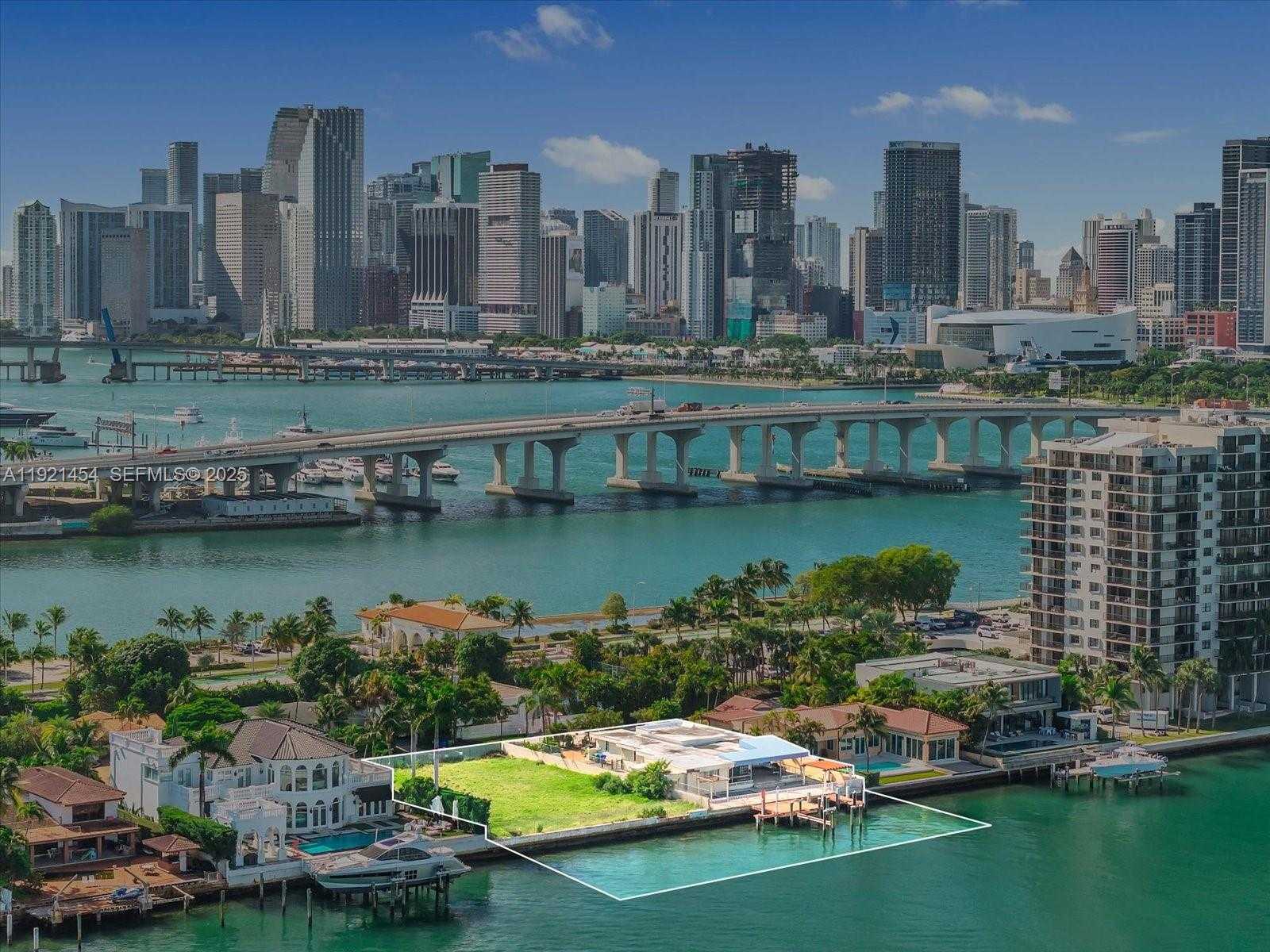 Small Image of Miami Number 15