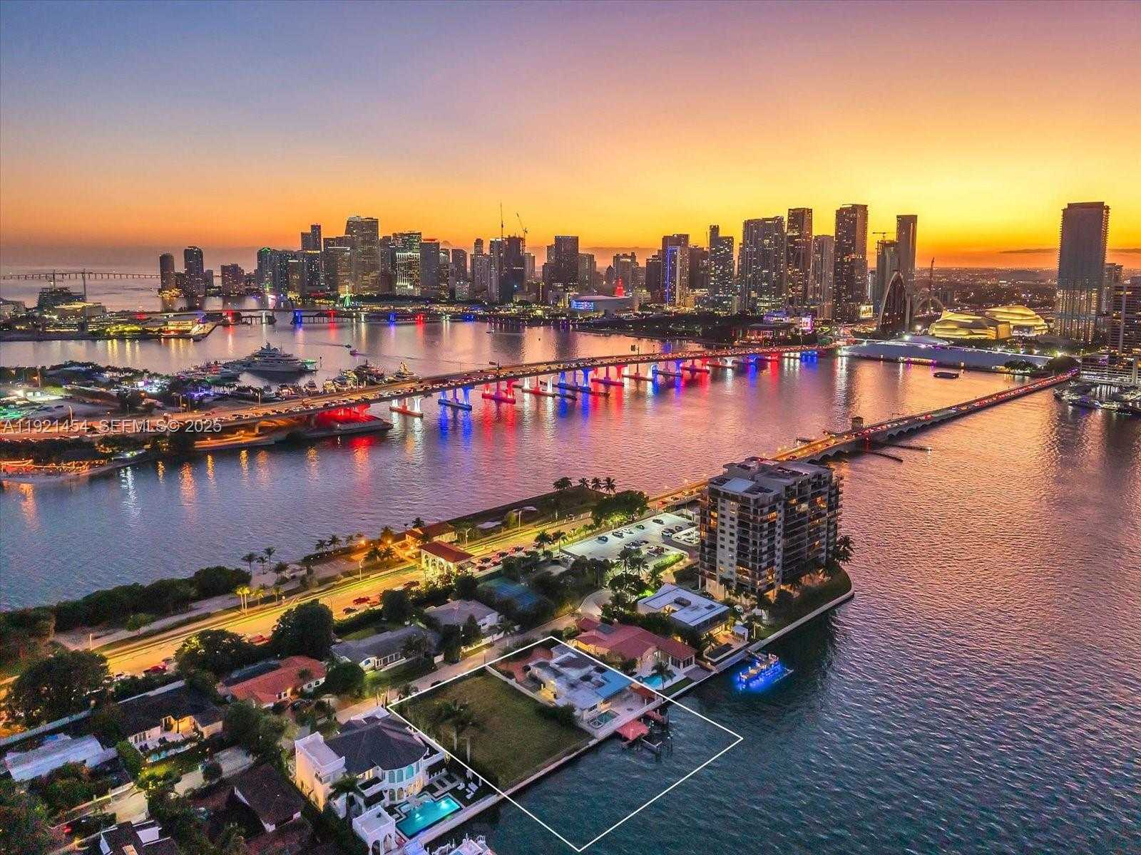 Small Image of Miami Number 5