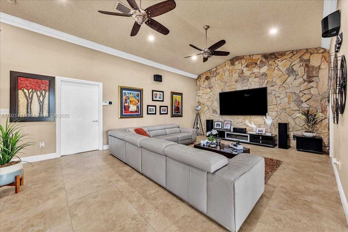 Small Image of 3801 SOUTH WEST 141ST AVE, Miramar Number 30