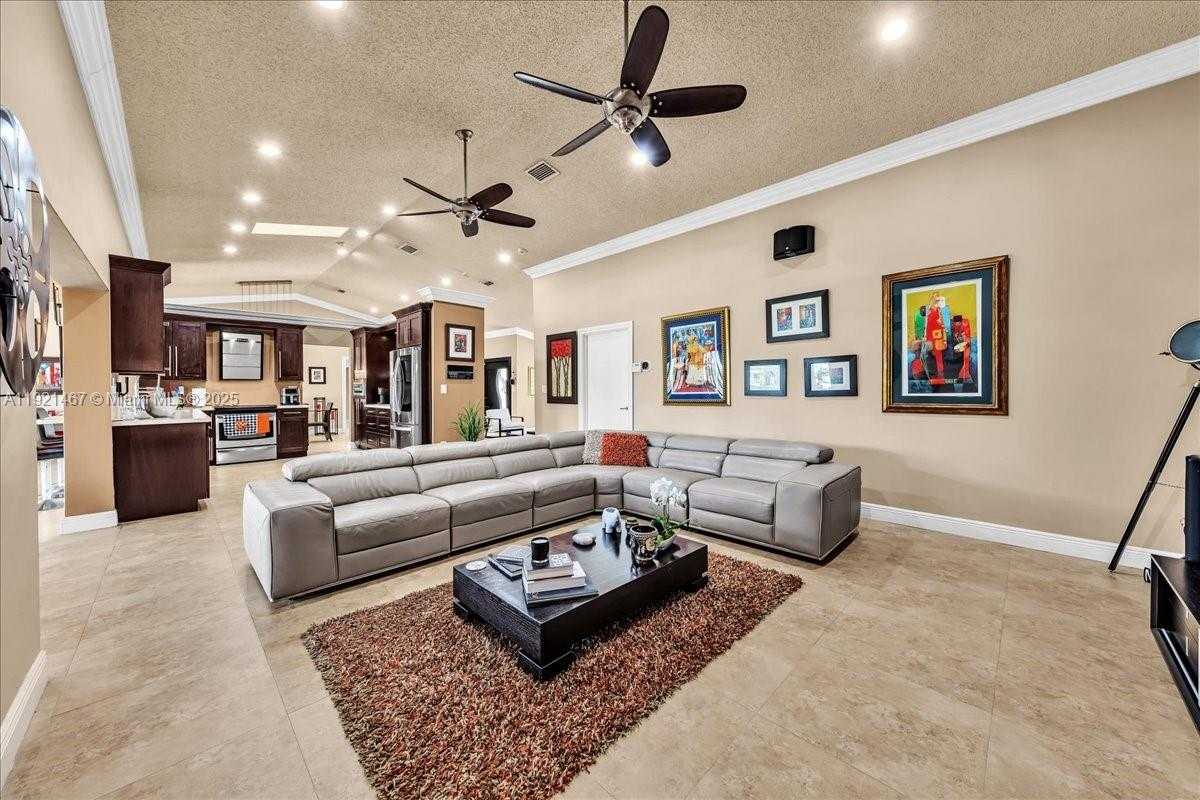 Small Image of 3801 SOUTH WEST 141ST AVE, Miramar Number 33