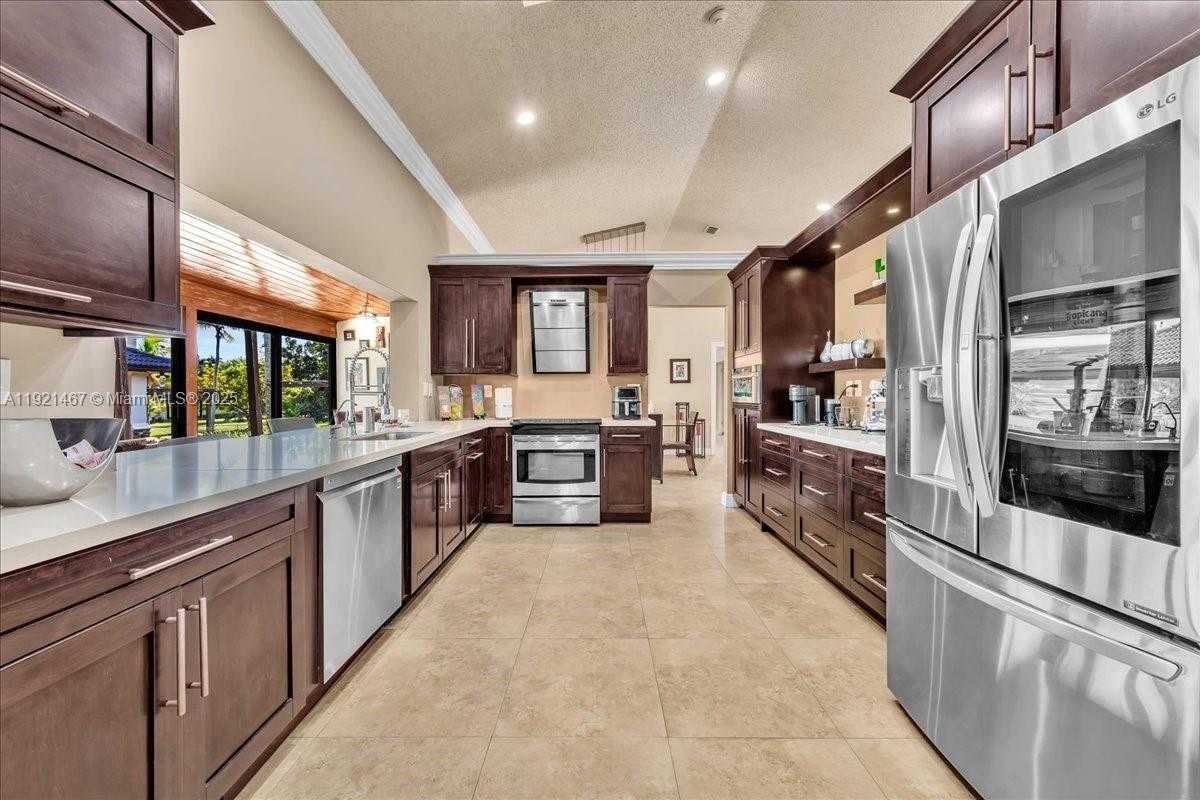 Small Image of 3801 SOUTH WEST 141ST AVE, Miramar Number 4