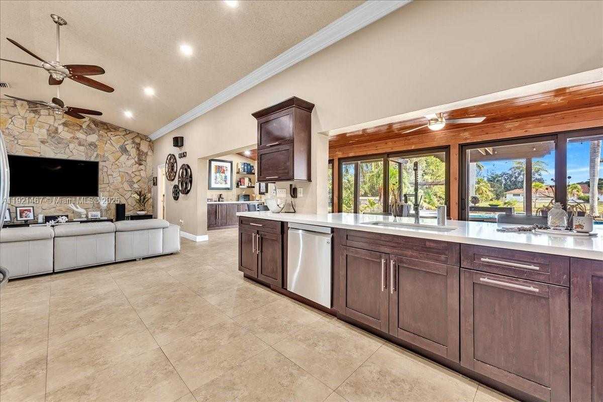 Small Image of 3801 SOUTH WEST 141ST AVE, Miramar Number 40