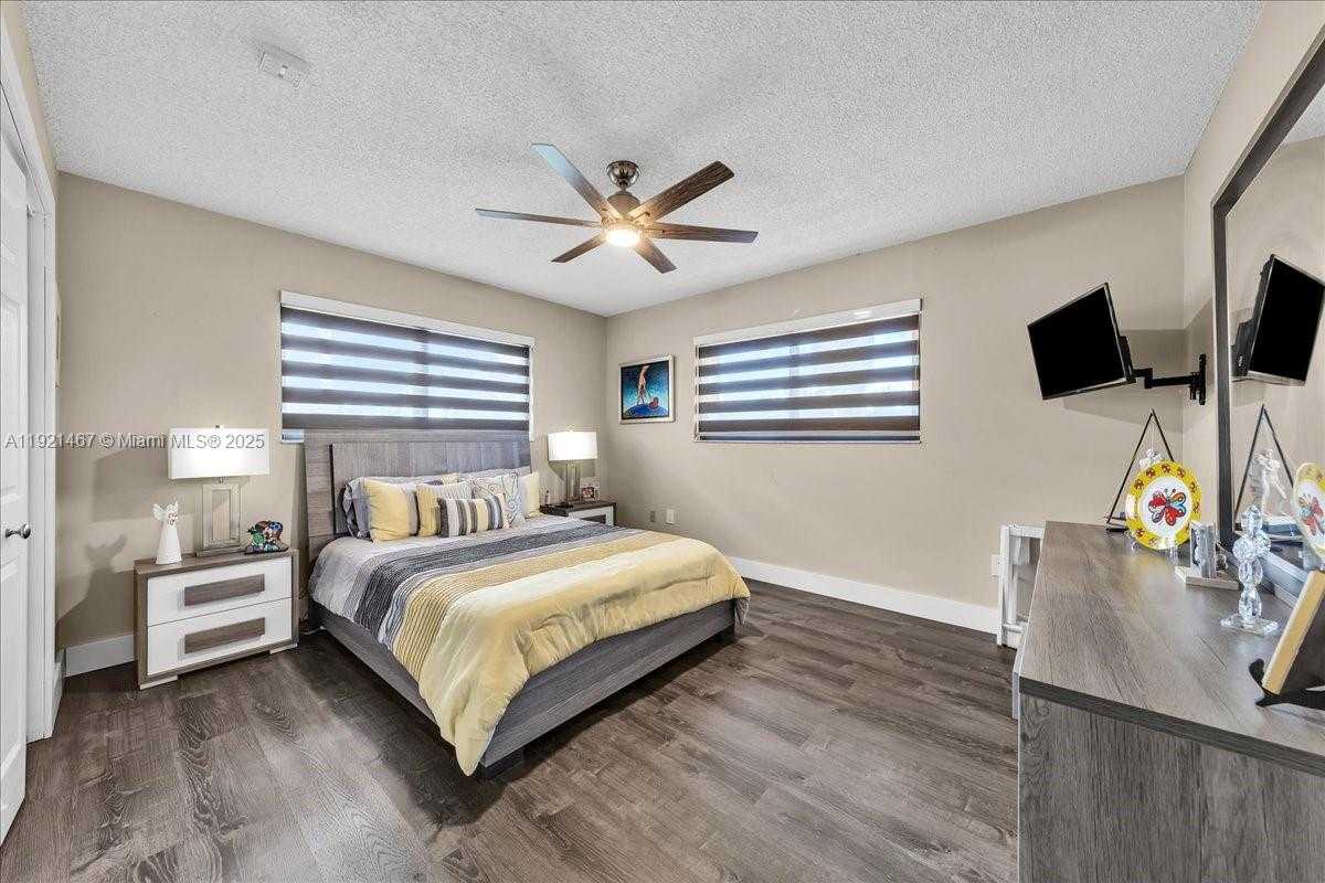 Small Image of 3801 SOUTH WEST 141ST AVE, Miramar Number 53