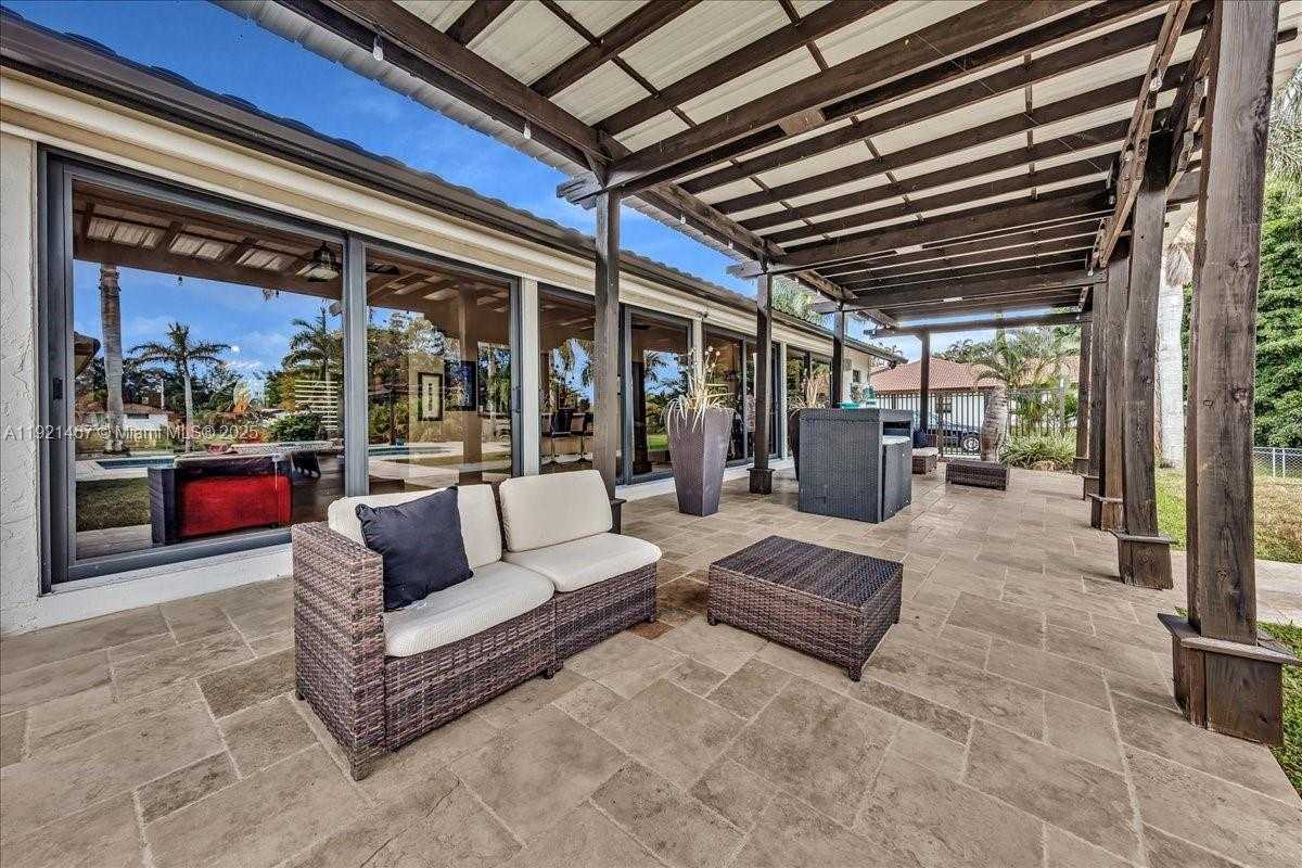 Small Image of 3801 SOUTH WEST 141ST AVE, Miramar Number 67