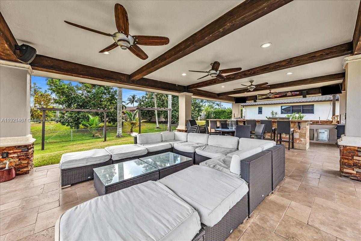 Small Image of 3801 SOUTH WEST 141ST AVE, Miramar Number 69