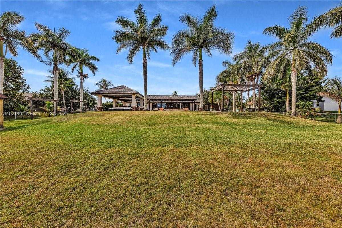 Small Image of 3801 SOUTH WEST 141ST AVE, Miramar Number 78