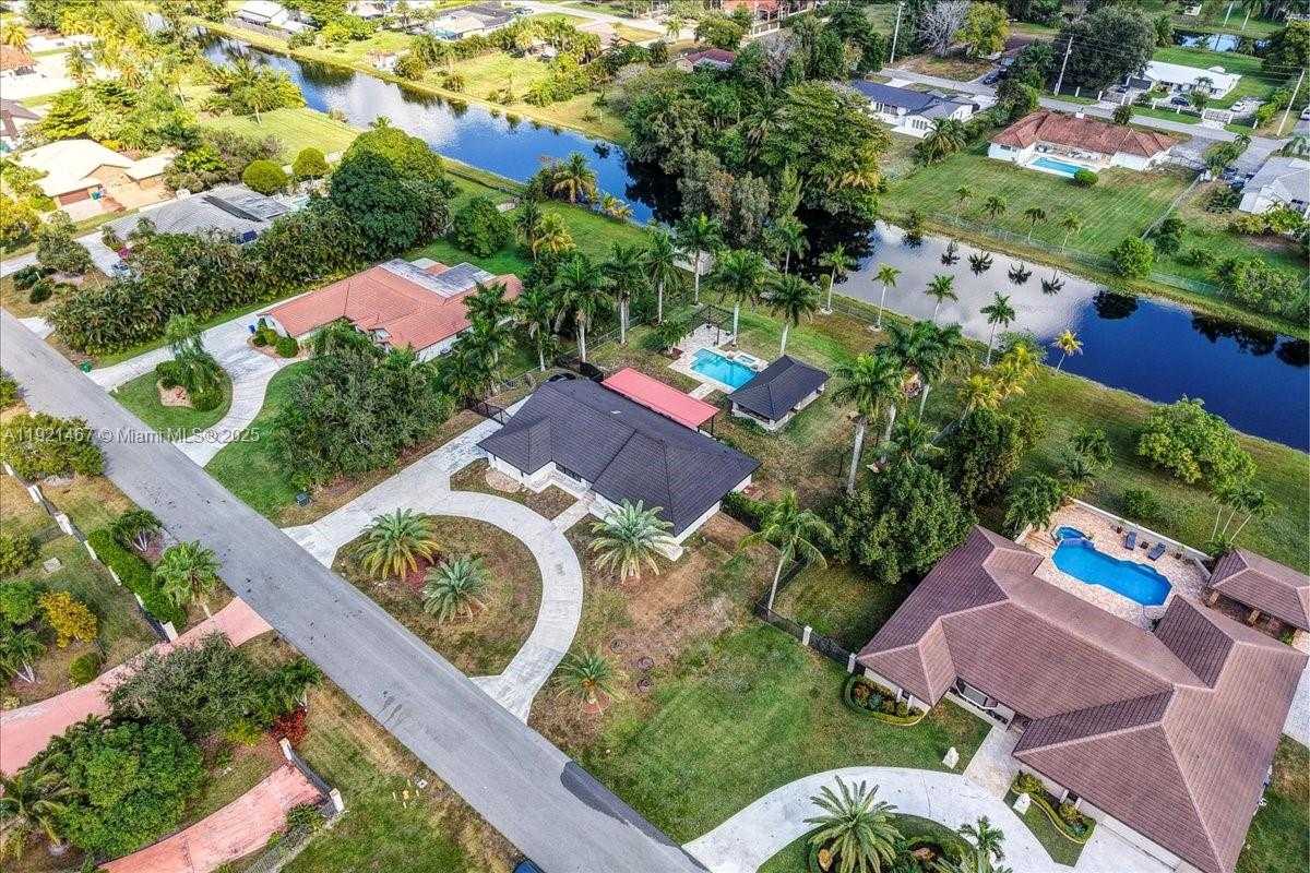 Small Image of 3801 SOUTH WEST 141ST AVE, Miramar Number 88