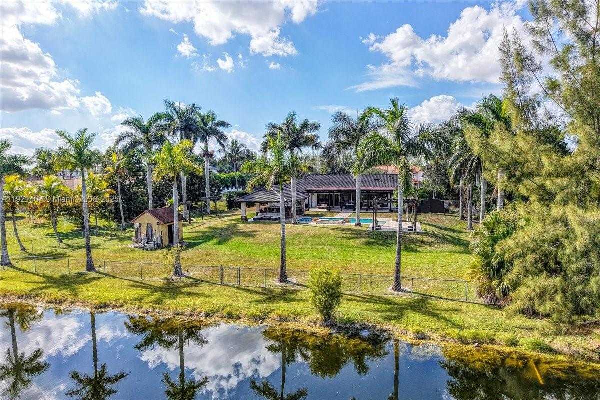 Small Image of 3801 SOUTH WEST 141ST AVE, Miramar Number 91