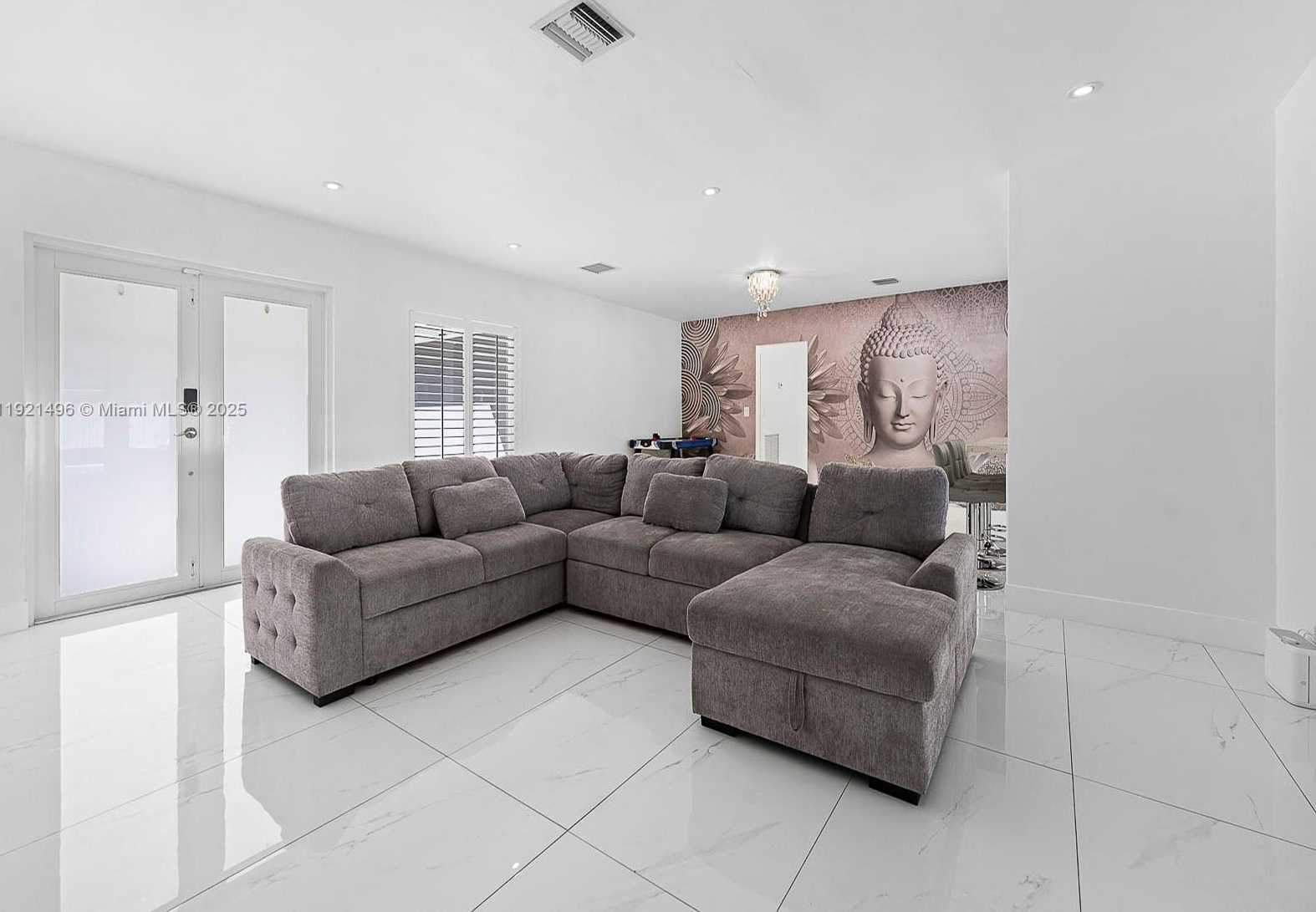 Small Image of 6951 SOUTH MIAMI LAKEWAY S, Miami Lakes Number 22