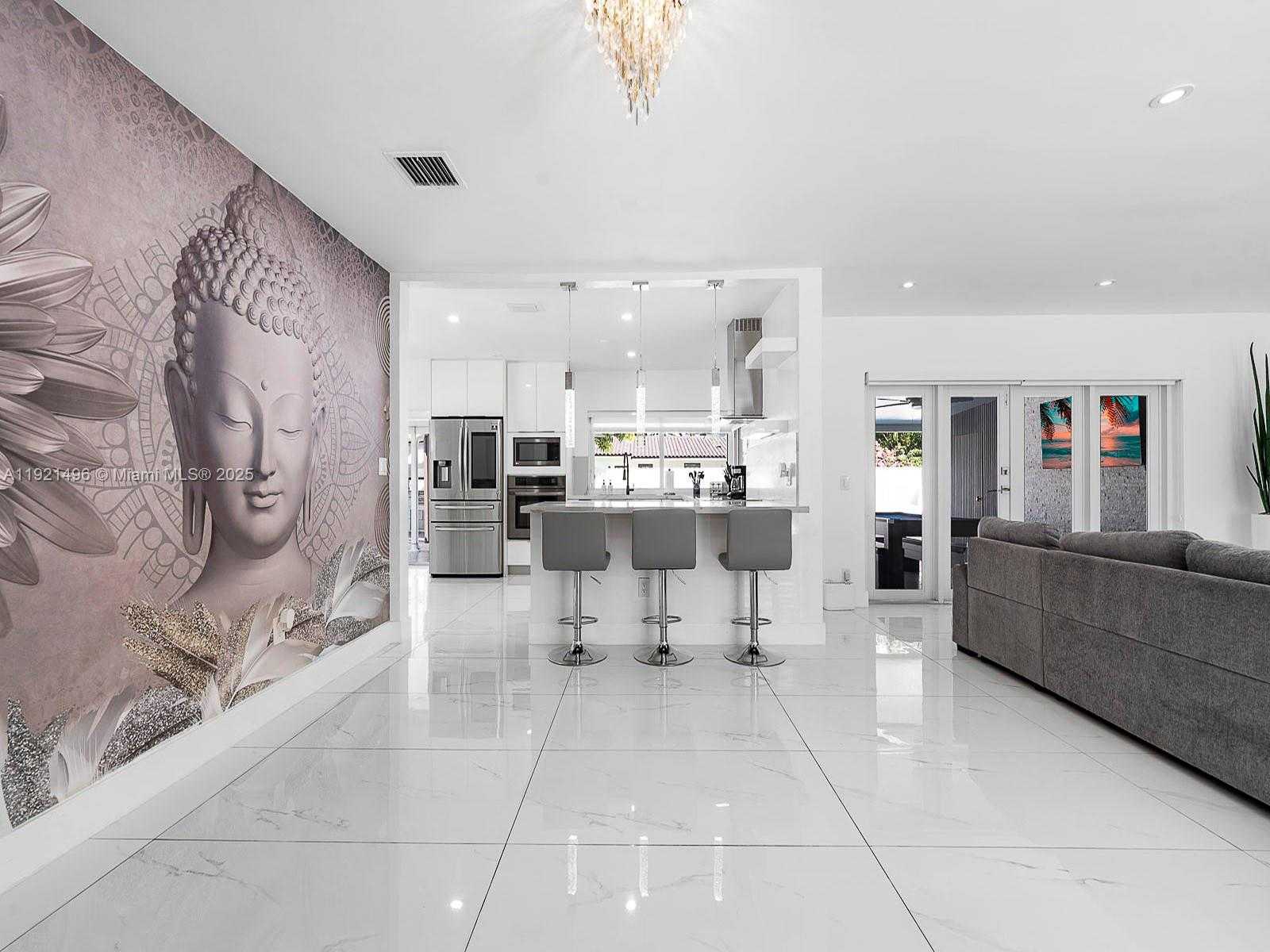 Small Image of 6951 SOUTH MIAMI LAKEWAY S, Miami Lakes Number 24