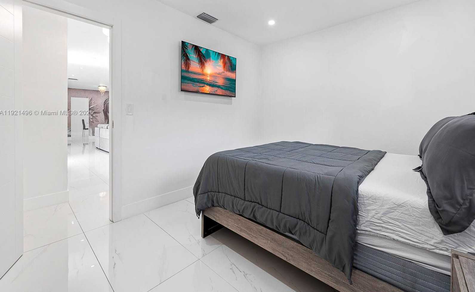 Small Image of 6951 SOUTH MIAMI LAKEWAY S, Miami Lakes Number 9