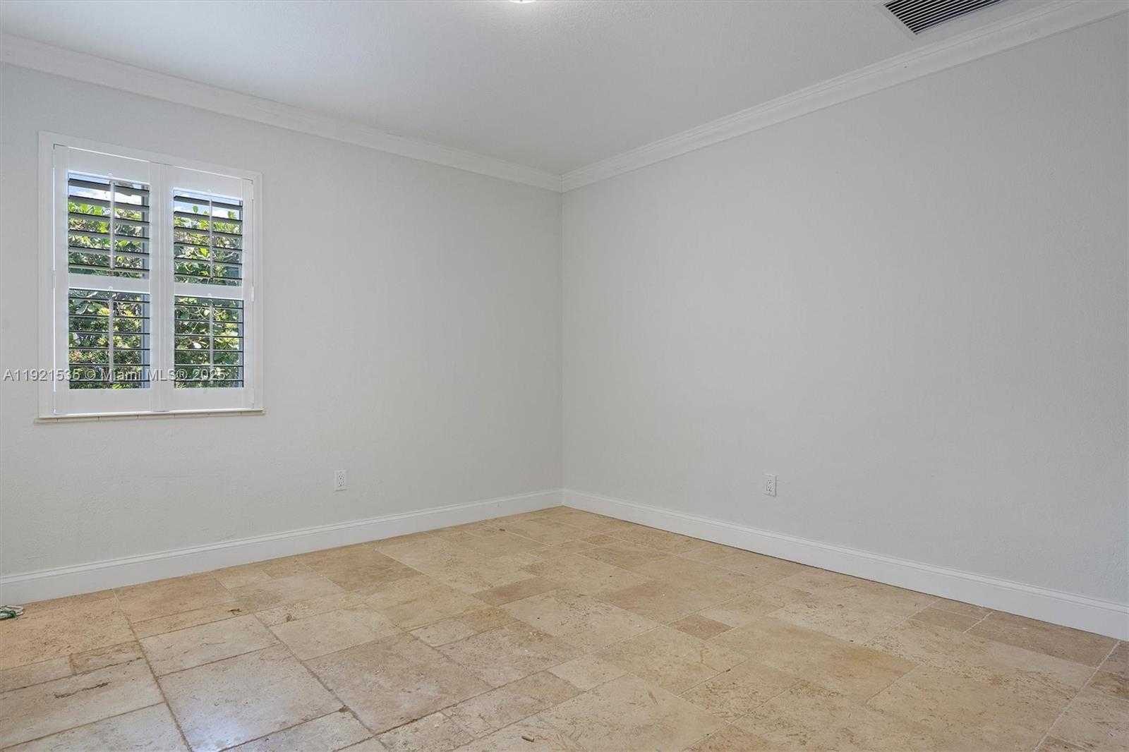 Small Image of 925 NORTH EAST 92ND ST, Miami Shores Number 29