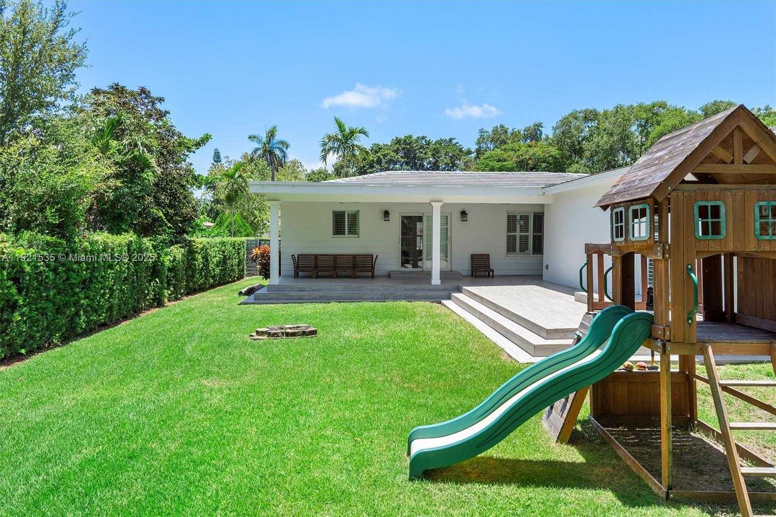 Small Image of 925 NORTH EAST 92ND ST, Miami Shores Number 31