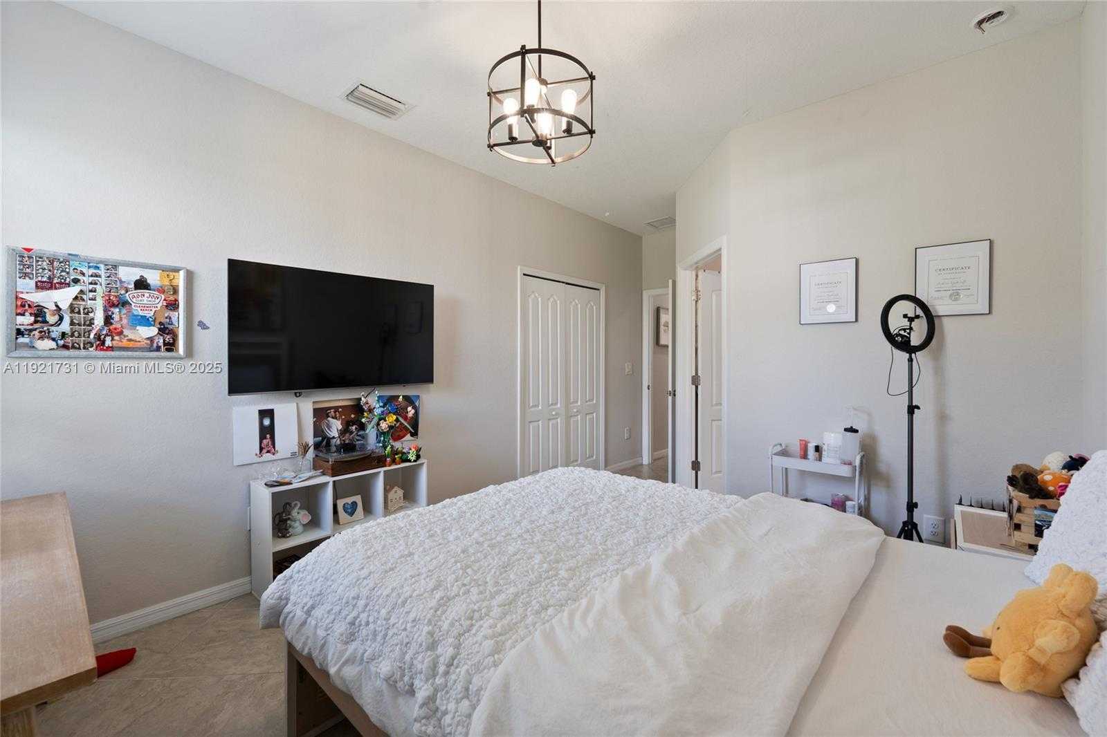 Small Image of 43308 SAPLING ST, Other City - In The State Of Florida Number 35