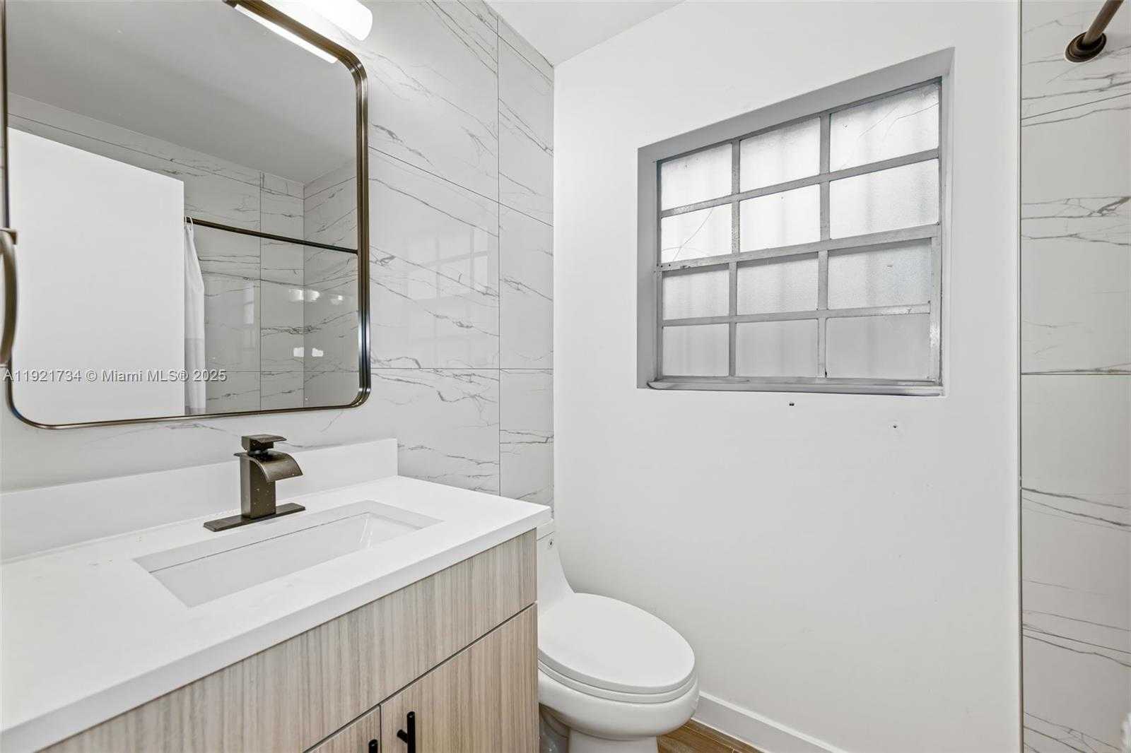 Small Image of 23 SOUTH WEST 8TH ST, Hallandale Beach Number 13