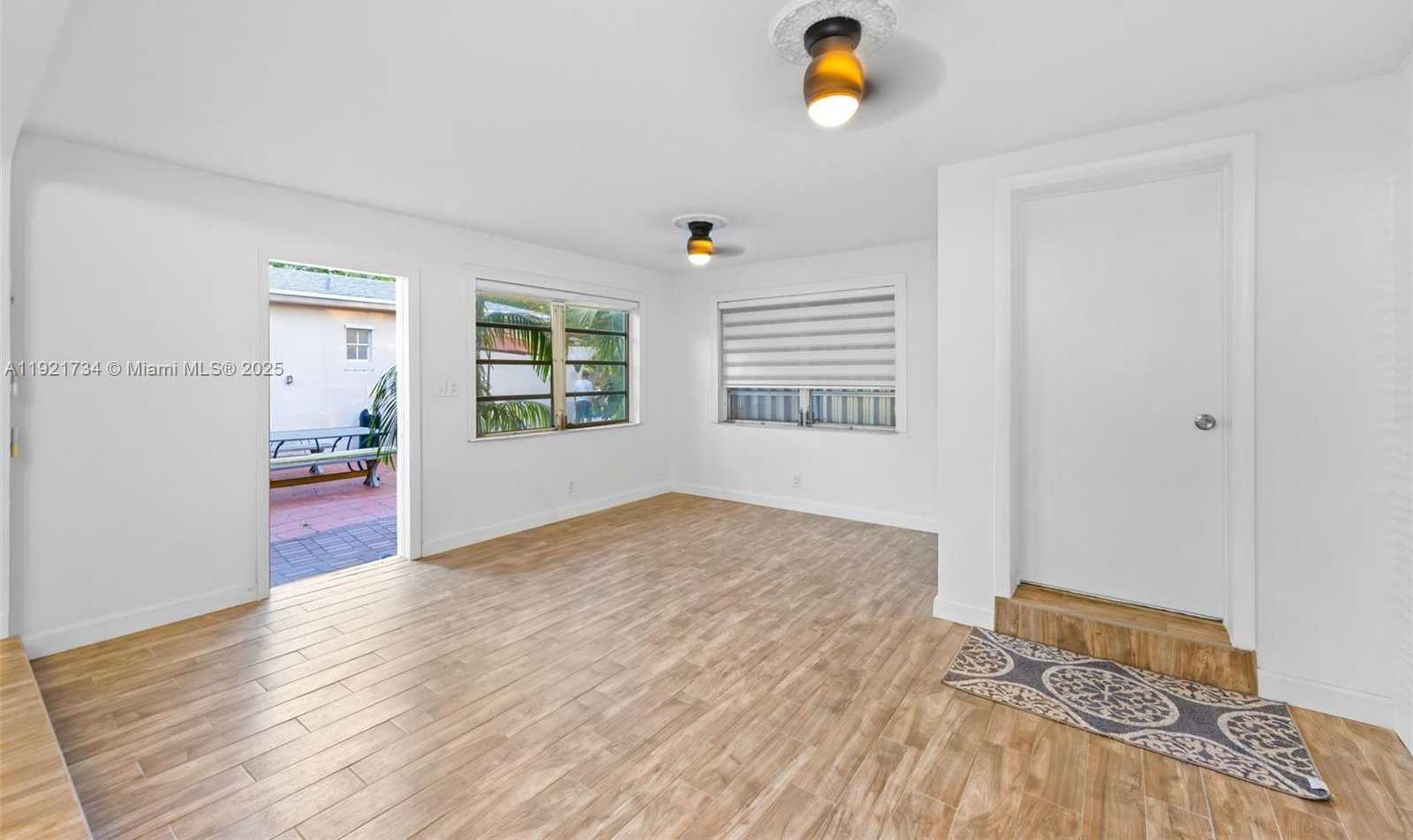 Small Image of 23 SOUTH WEST 8TH ST, Hallandale Beach Number 15