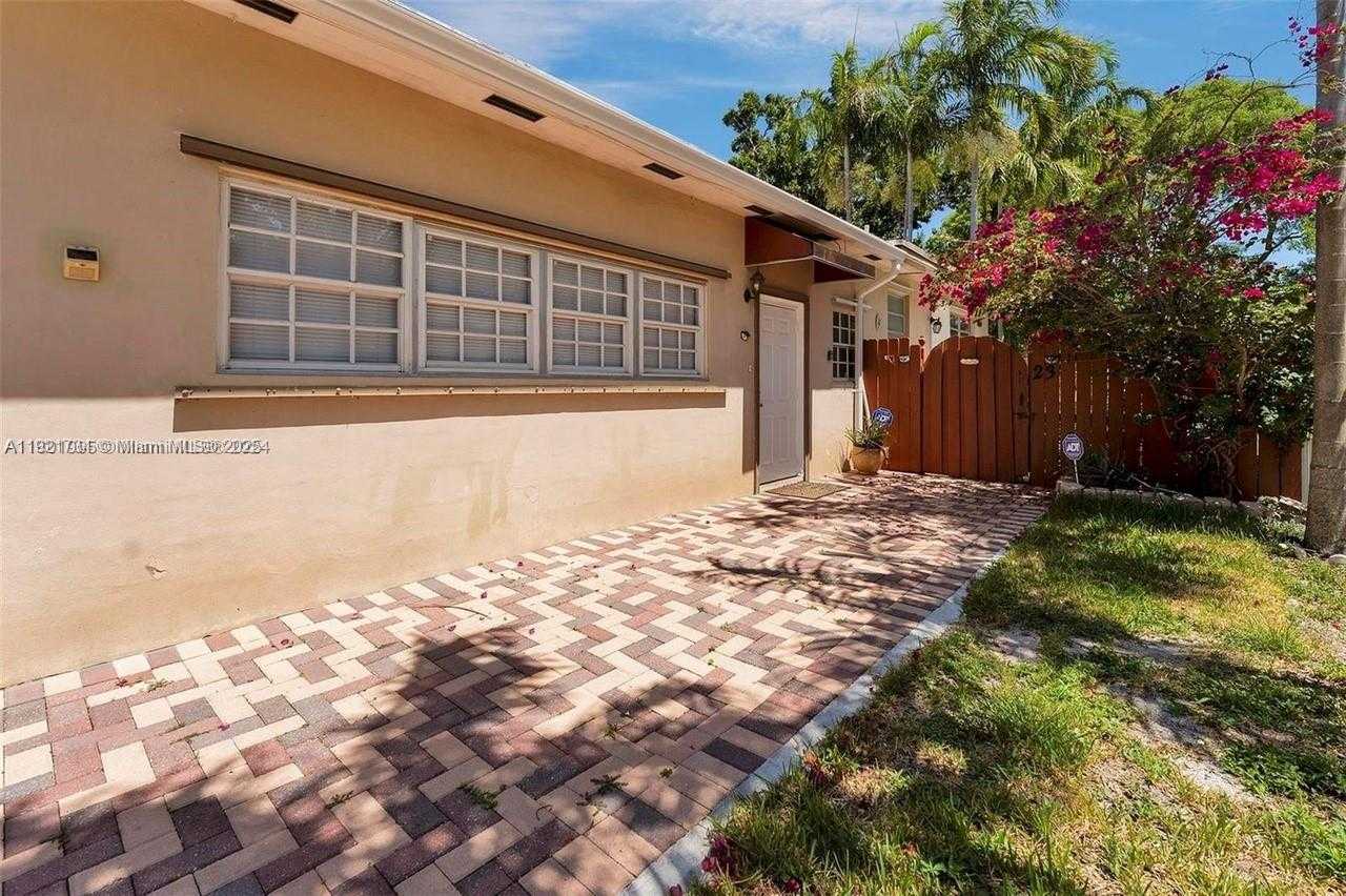 Small Image of 23 SOUTH WEST 8TH ST, Hallandale Beach Number 4
