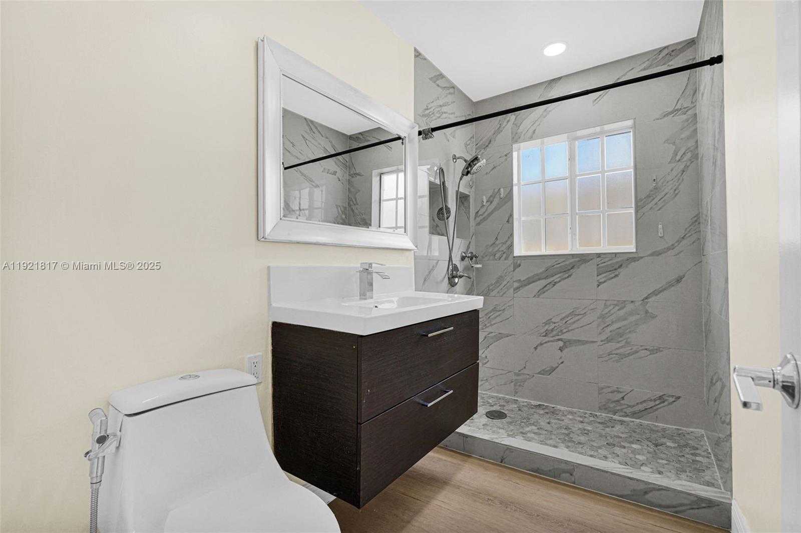 Small Image of 5781 SOUTH WEST 25TH ST, Miami Number 30