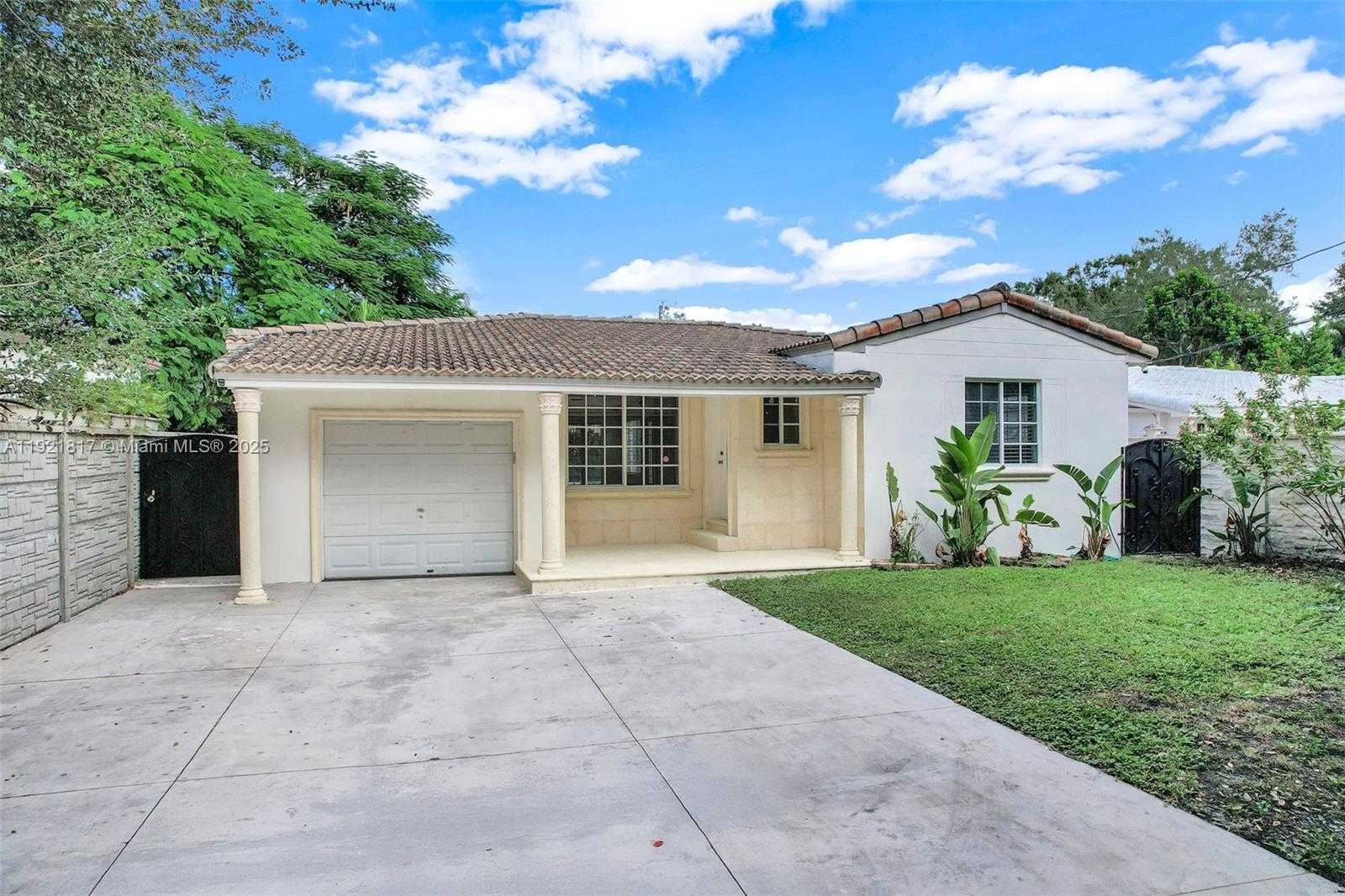 Small Image of 5781 SOUTH WEST 25TH ST, Miami Number 55