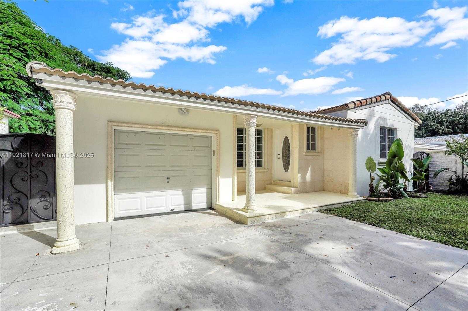 Small Image of 5781 SOUTH WEST 25TH ST, Miami Number 56