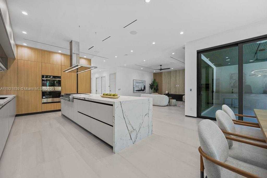 Small Image of 618 NORTH EAST 17TH WAY, Fort Lauderdale Number 21