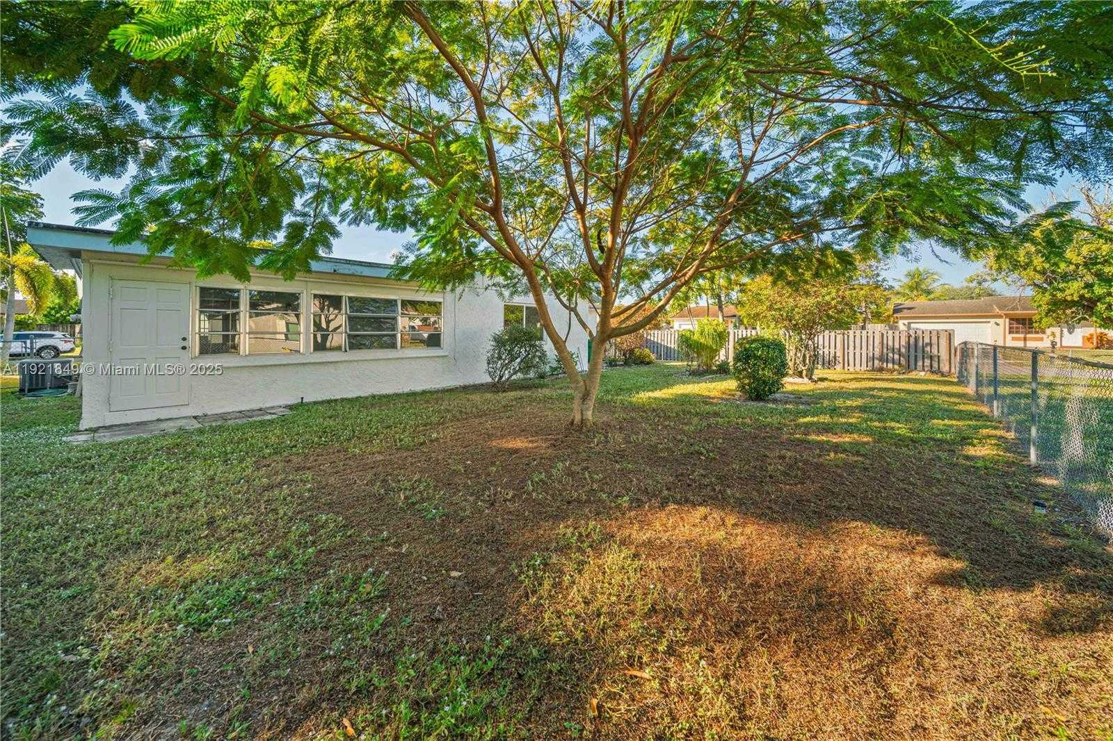 Small Image of 7831 NORTH WEST 46TH CT, Lauderhill Number 25