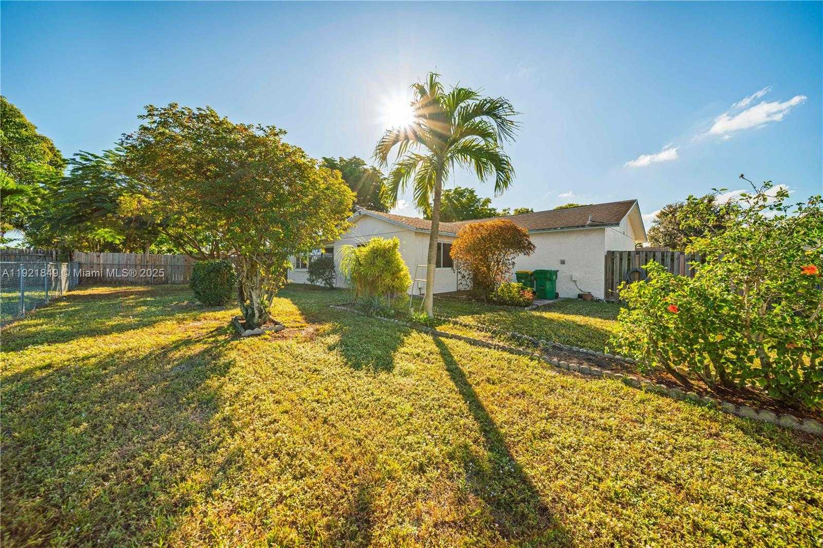 Small Image of 7831 NORTH WEST 46TH CT, Lauderhill Number 26