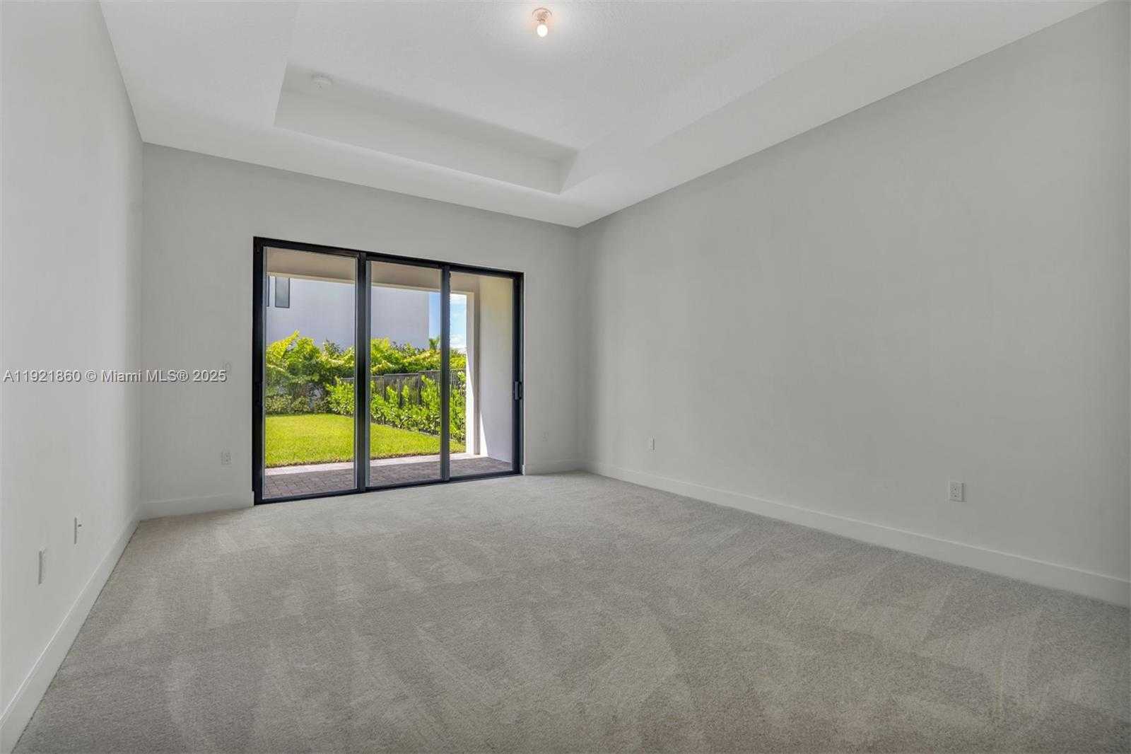 Small Image of 8286 FISHERS ISLAND WAY, Boca Raton Number 12