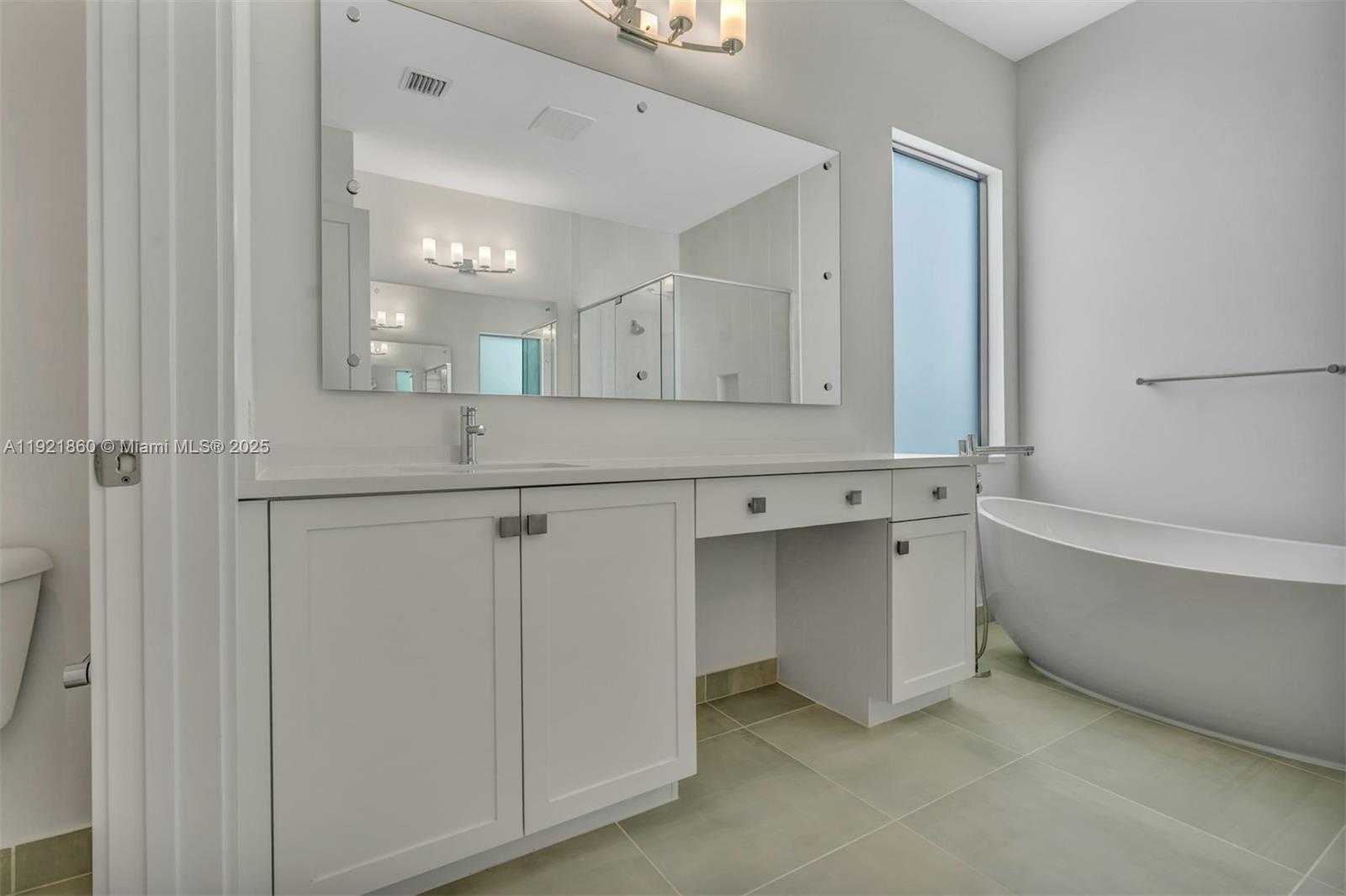 Small Image of 8286 FISHERS ISLAND WAY, Boca Raton Number 20
