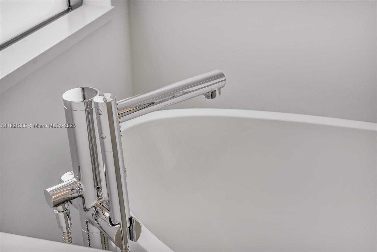 Small Image of 8286 FISHERS ISLAND WAY, Boca Raton Number 24