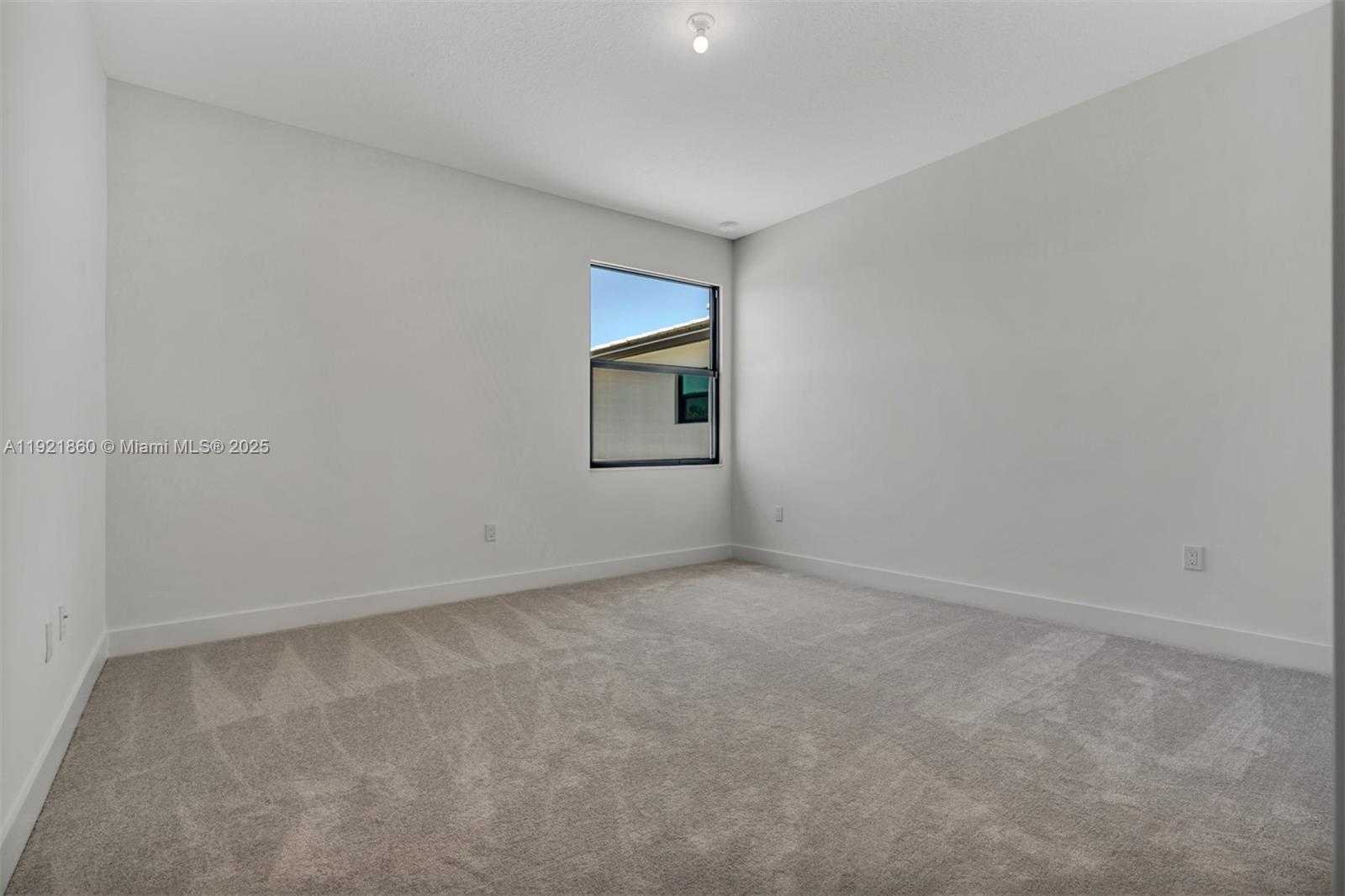 Small Image of 8286 FISHERS ISLAND WAY, Boca Raton Number 45