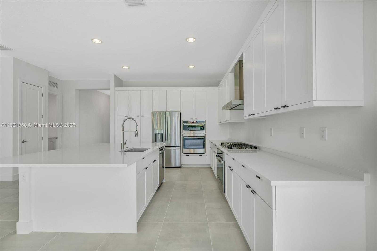 Small Image of 8286 FISHERS ISLAND WAY, Boca Raton Number 8